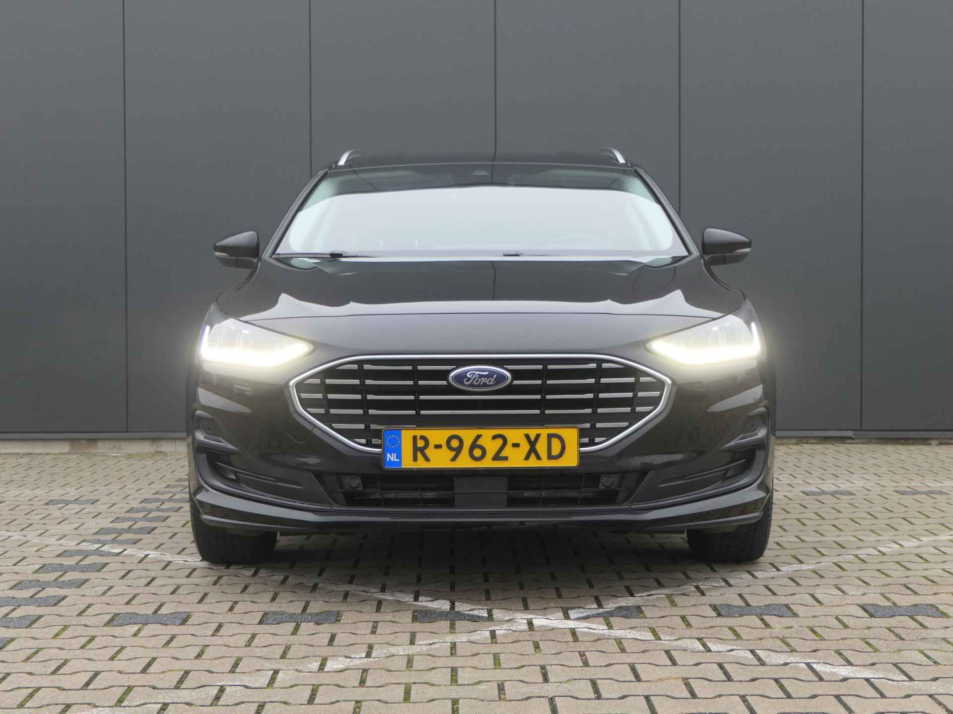 Ford Focus Wagon 1.0 EcoBoost Hybrid Titanium | Navigatie | Sync4 | Winterpack | Lichtmetalen Velgen | Camera | LED | CarPlay/Android Auto - 10/33