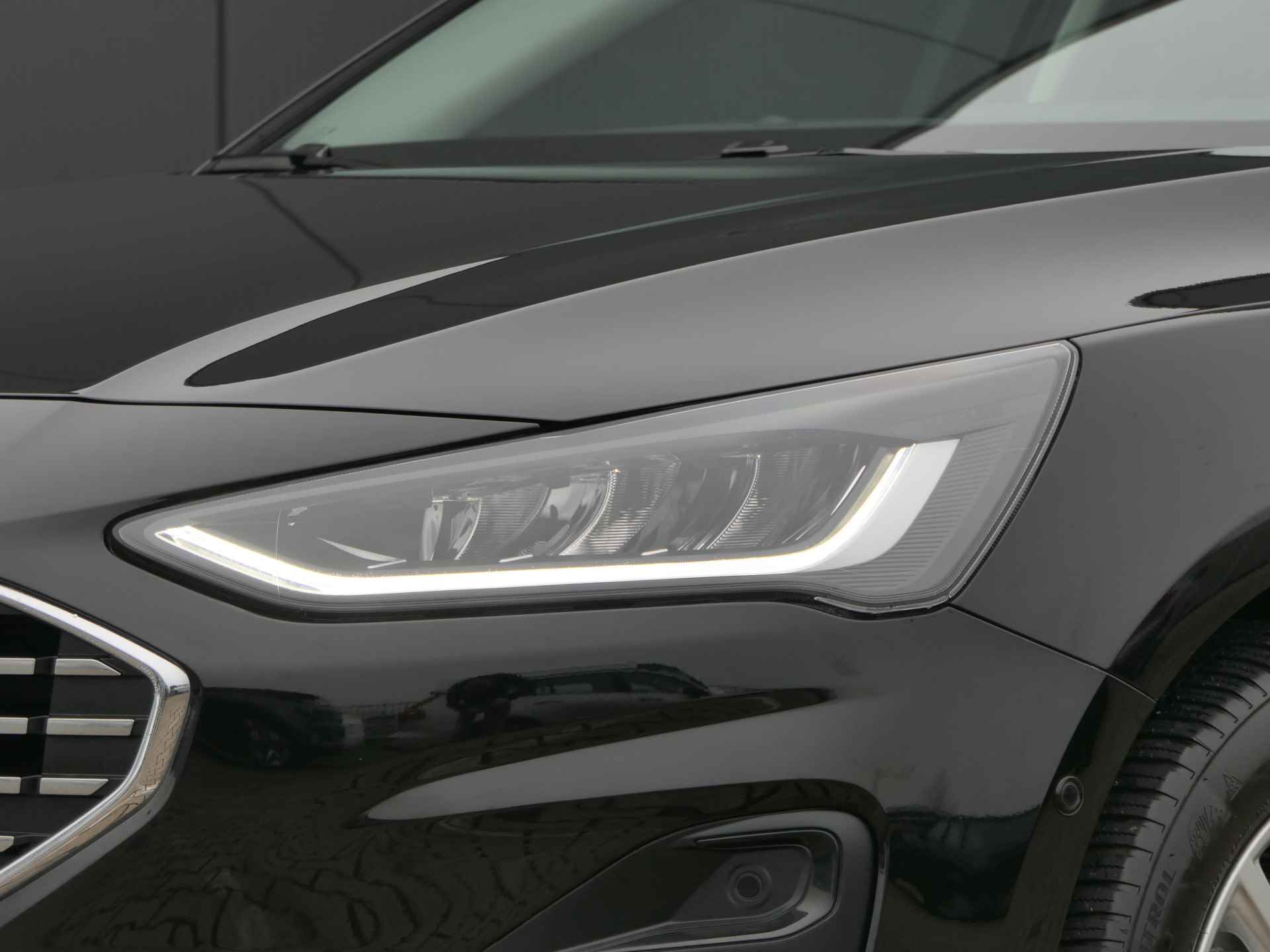 Ford Focus Wagon 1.0 EcoBoost Hybrid Titanium | Navigatie | Sync4 | Winterpack | Lichtmetalen Velgen | Camera | LED | CarPlay/Android Auto - 28/33