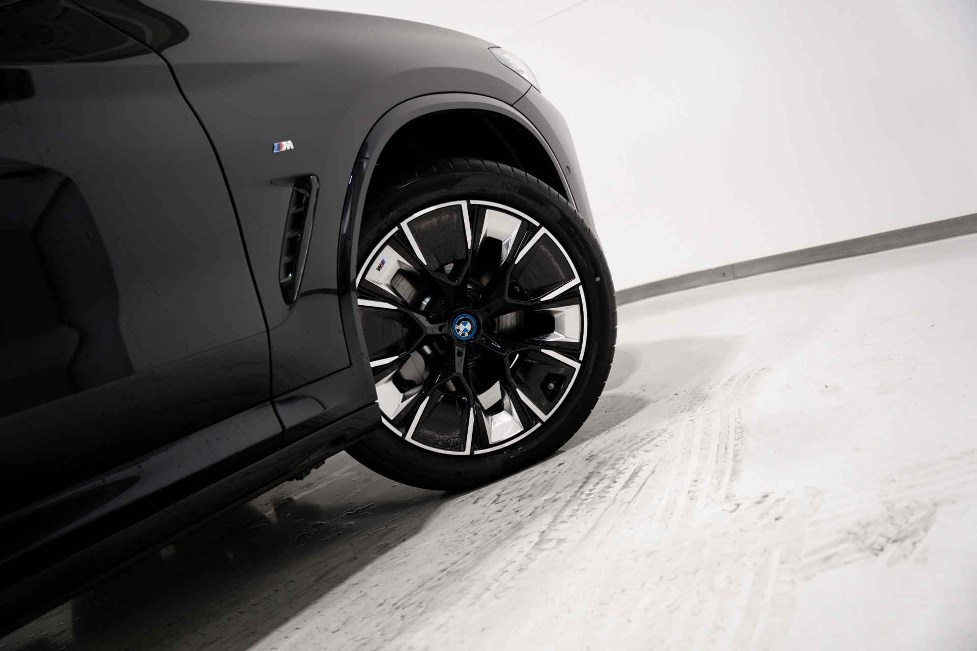 BMW iX3 High Executive Sportpakket Shadow Line - 26/32