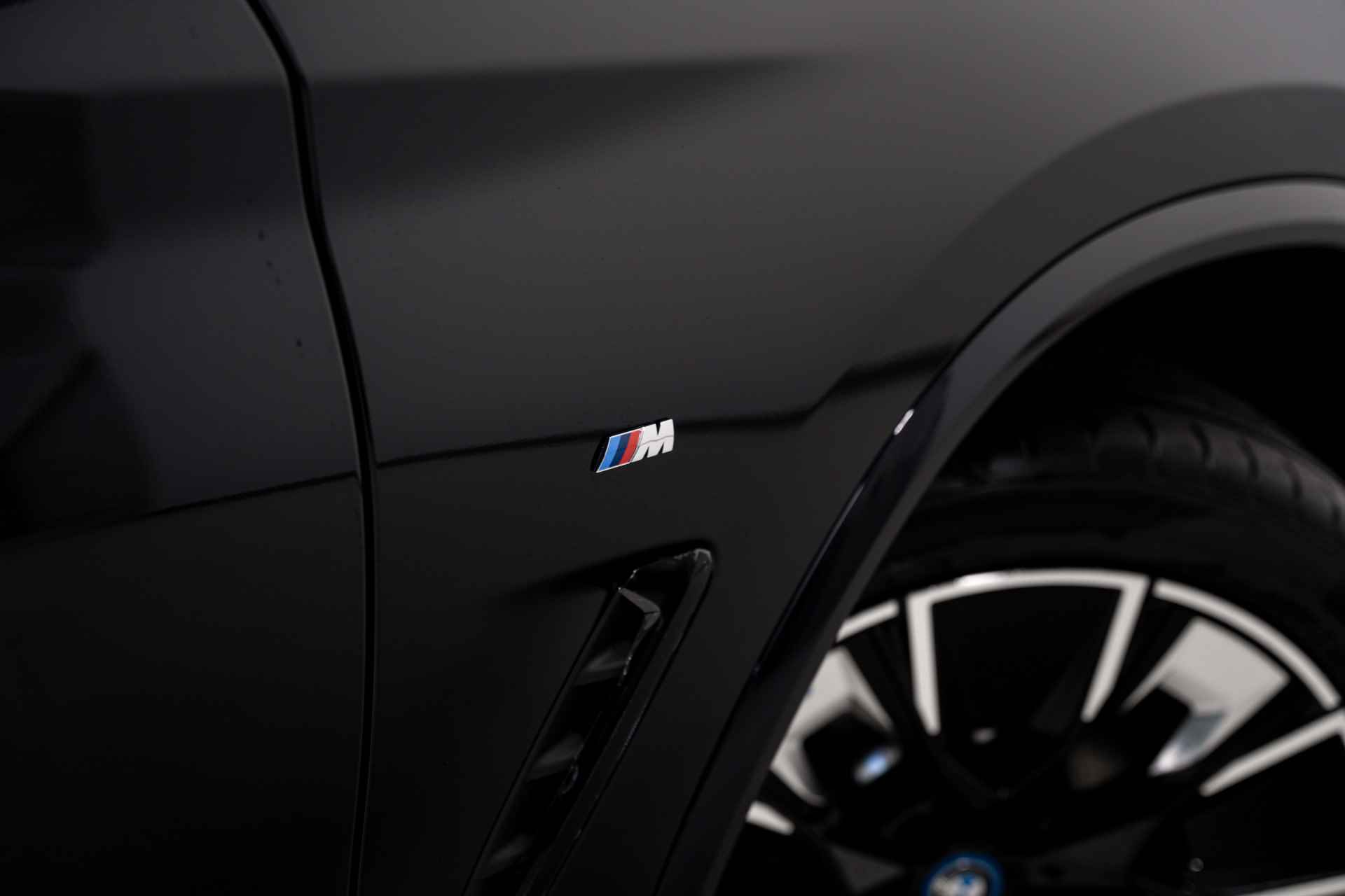 BMW iX3 High Executive Sportpakket Shadow Line - 27/32