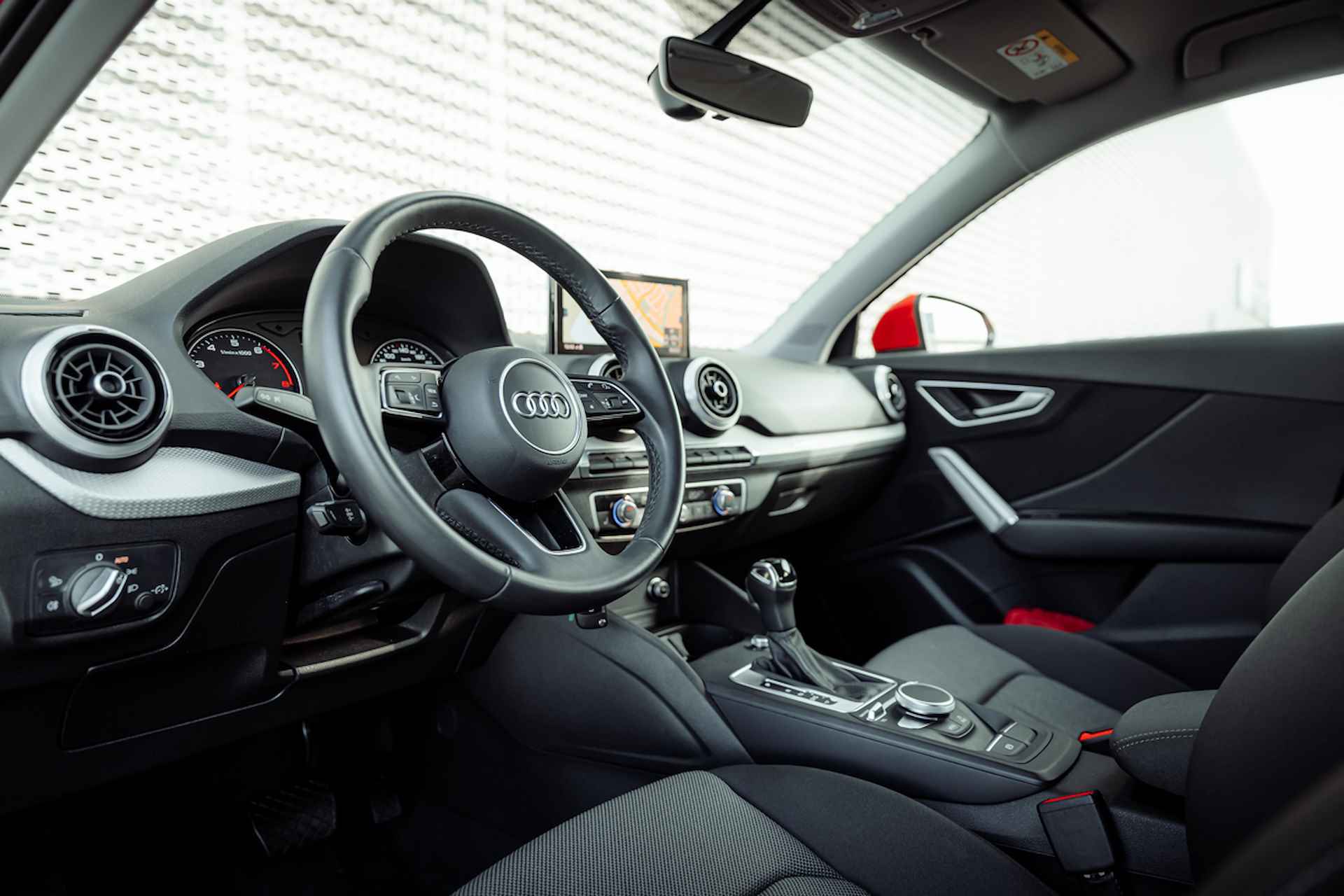Audi Q2 35 TFSI 150pk s-tronic Advanced | MMI navigatie | Audi Smartphone Interface | Stoelverwarming | Audi Sound - 19/32