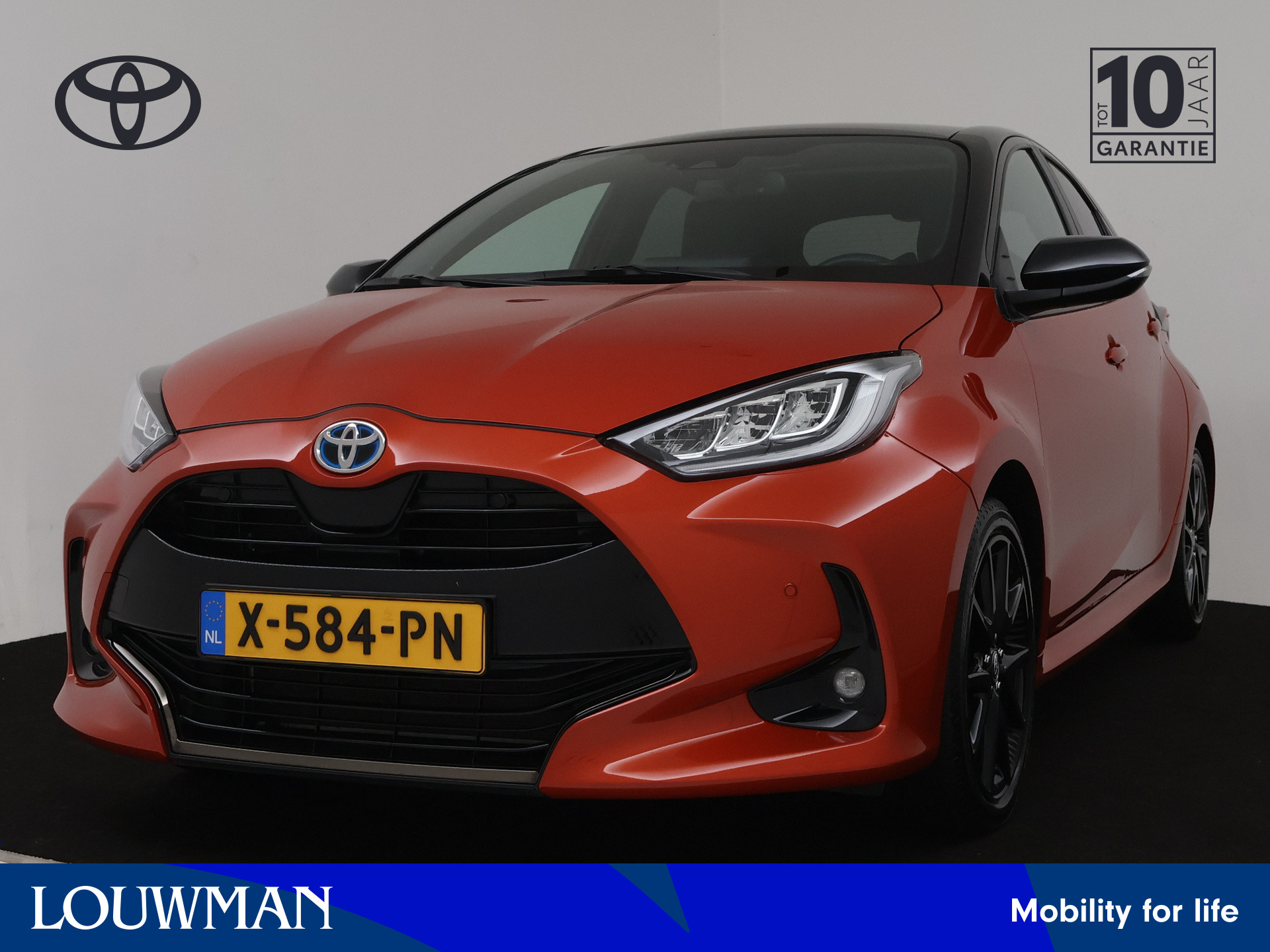 Toyota Yaris 1.5 Hybrid Executive Premium Pack | JBL | Panoramadak | Stuur-/Stoelverwarming | Afneembare Trekhaak | Head-up Display | Parkeersensoren |