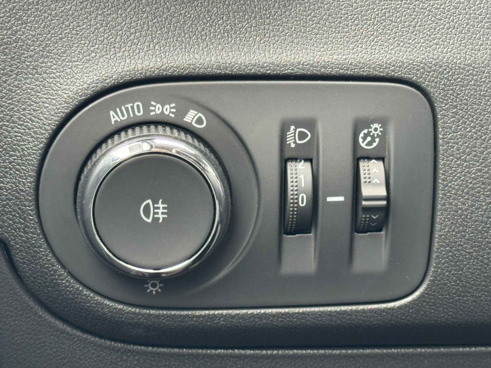Opel Crossland 1.2 Turbo Elegance Automaat met Navi/Camera, Winterpakket, AGR, LED - 20/23