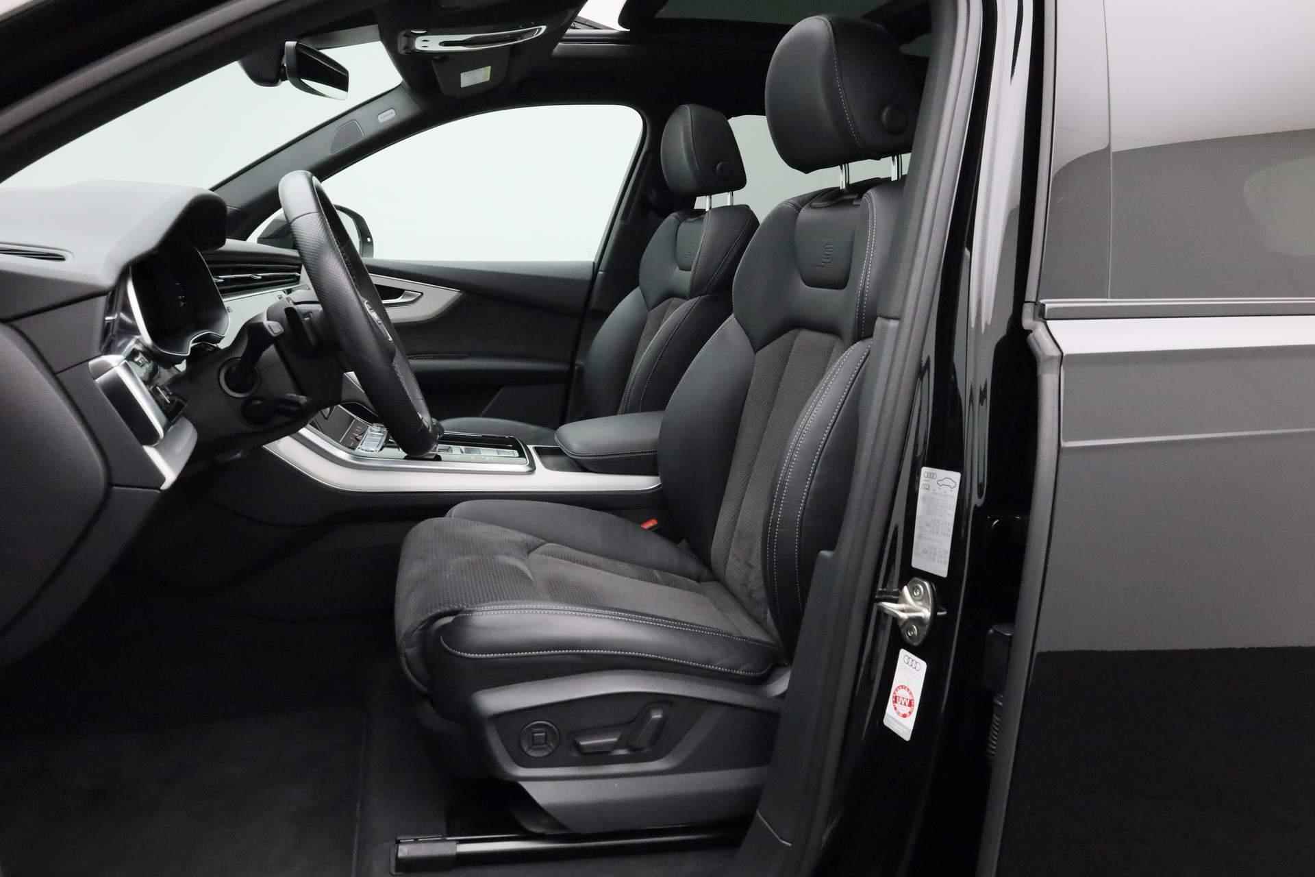 Audi Q7 55 TFSI e 381PK tiptronic quattro Pro Line S | Pano | Trekhaak | 22 inch | Matrix LED | B&O | Zwart optiek - 28/49
