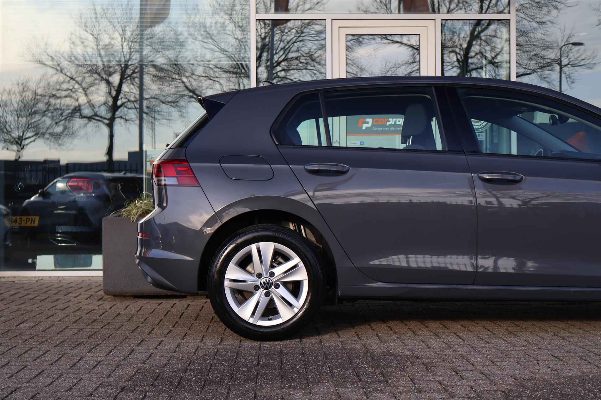 Volkswagen Golf 1.5 Life Business TSI 130pk | LED | Navi | Carplay | Virtual | Memory | Stoelverwarming - 11/45