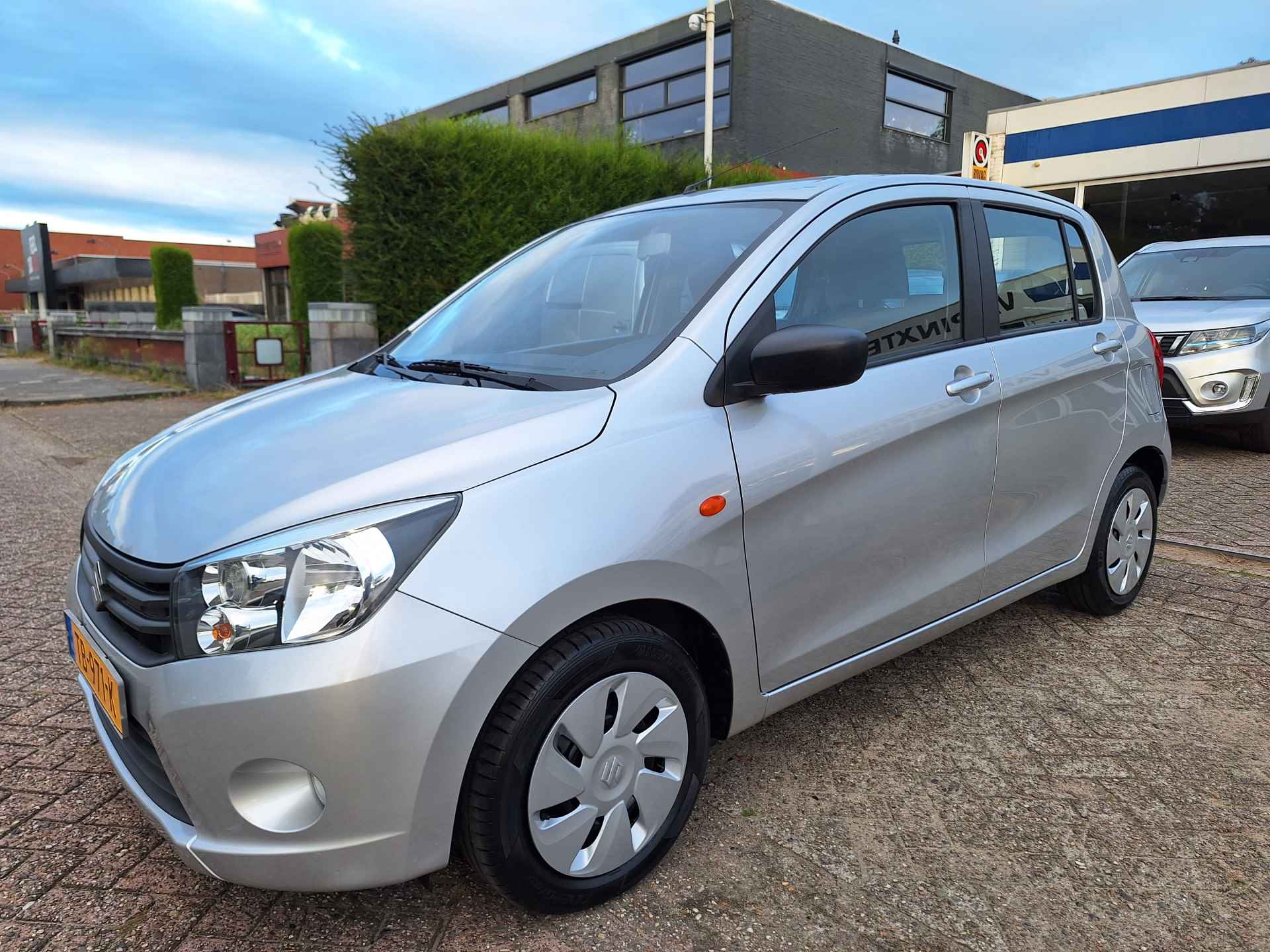 Suzuki Celerio 1.0 Comfort - 2/25