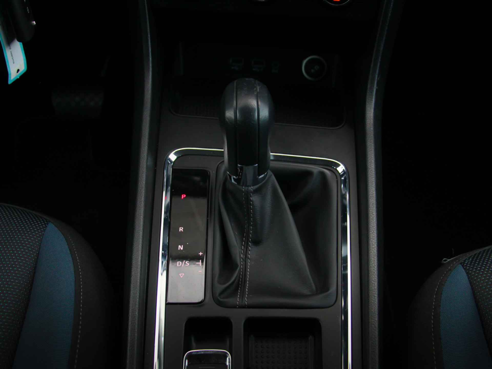 SEAT Ateca 1.6 TDI Style Business Intense Automaat | Climate Control | LED koplampen | - 10/42