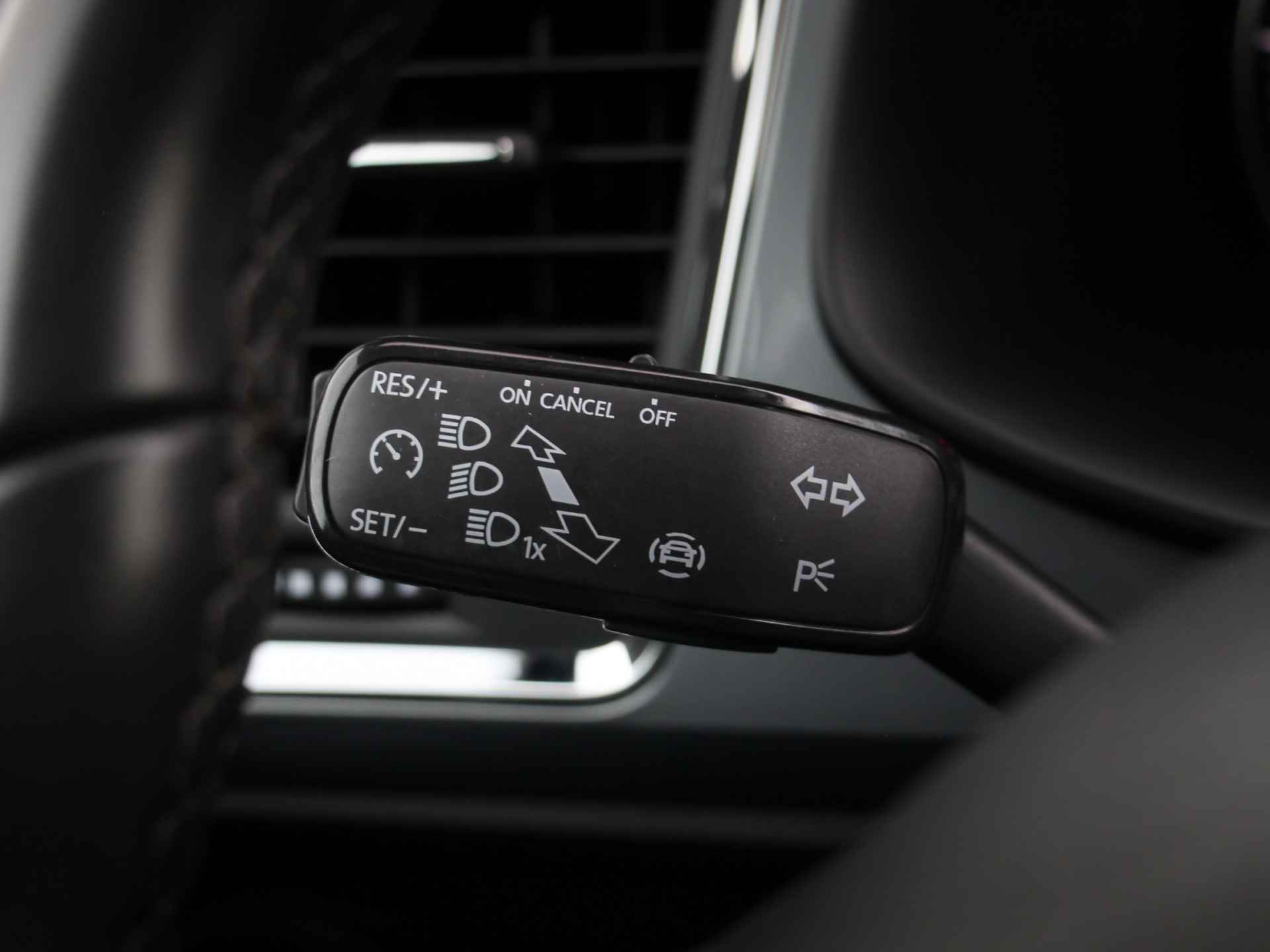 SEAT Ateca 1.6 TDI Style Business Intense Automaat | Climate Control | LED koplampen | - 17/42