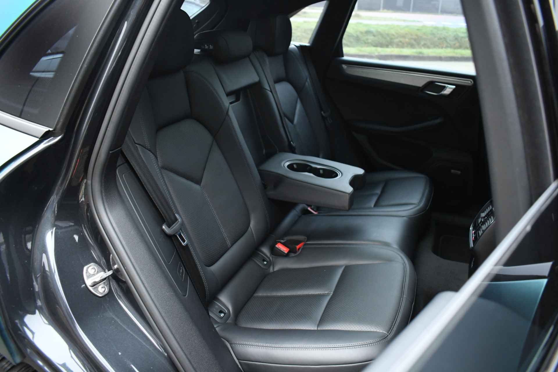 Porsche Macan S 3.0 Pano Luchtv ACC 360 Bose Standk Sportuitlaat SportDesign - 37/95