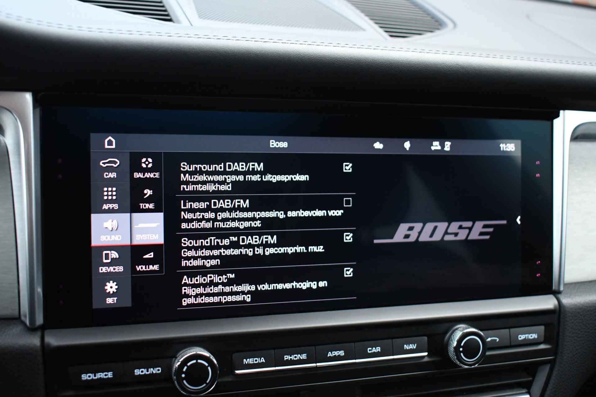 Porsche Macan S 3.0 Pano Luchtv ACC 360 Bose Standk Sportuitlaat SportDesign - 58/95