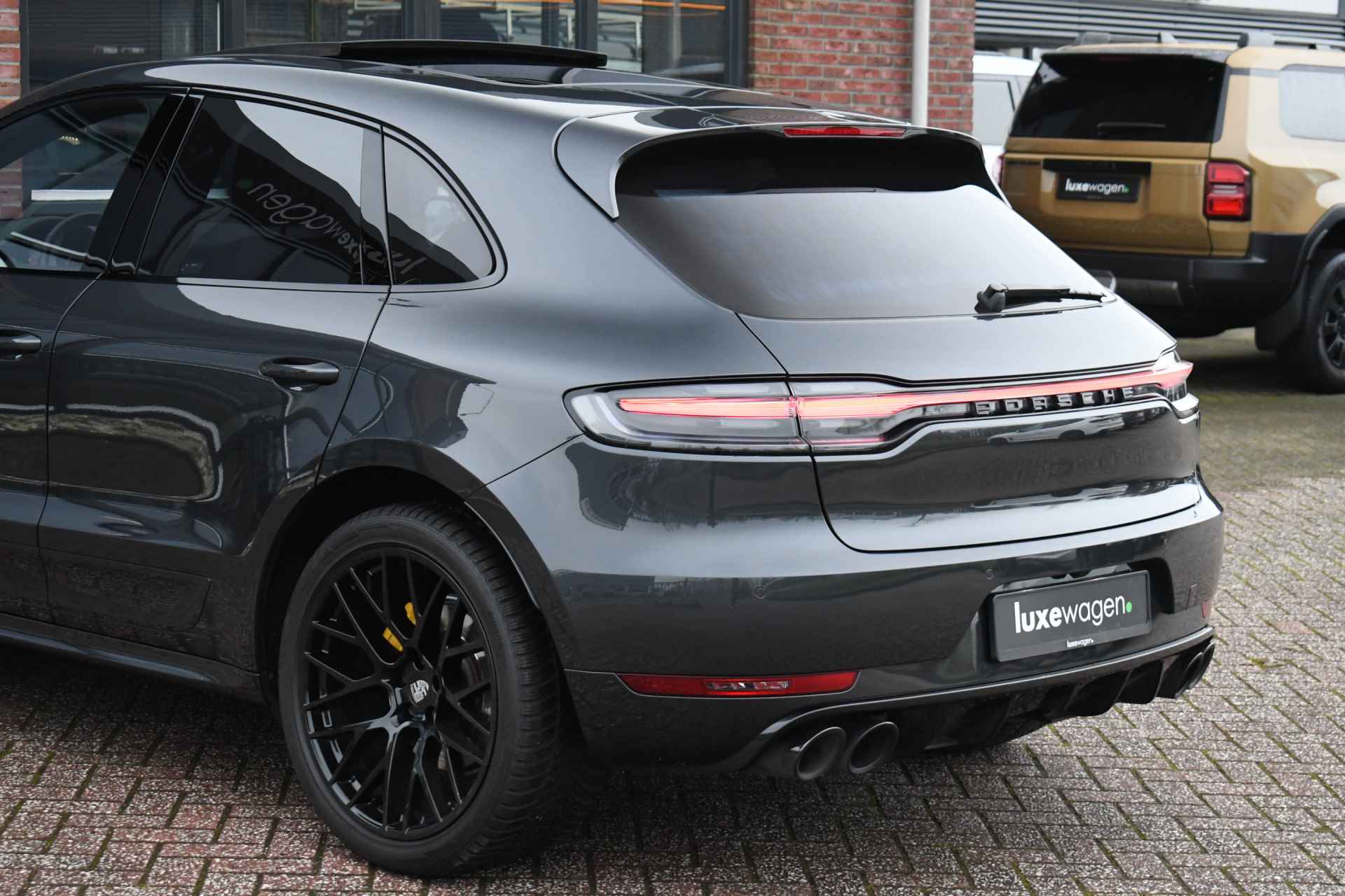 Porsche Macan S 3.0 Pano Luchtv ACC 360 Bose Standk Sportuitlaat SportDesign - 54/90