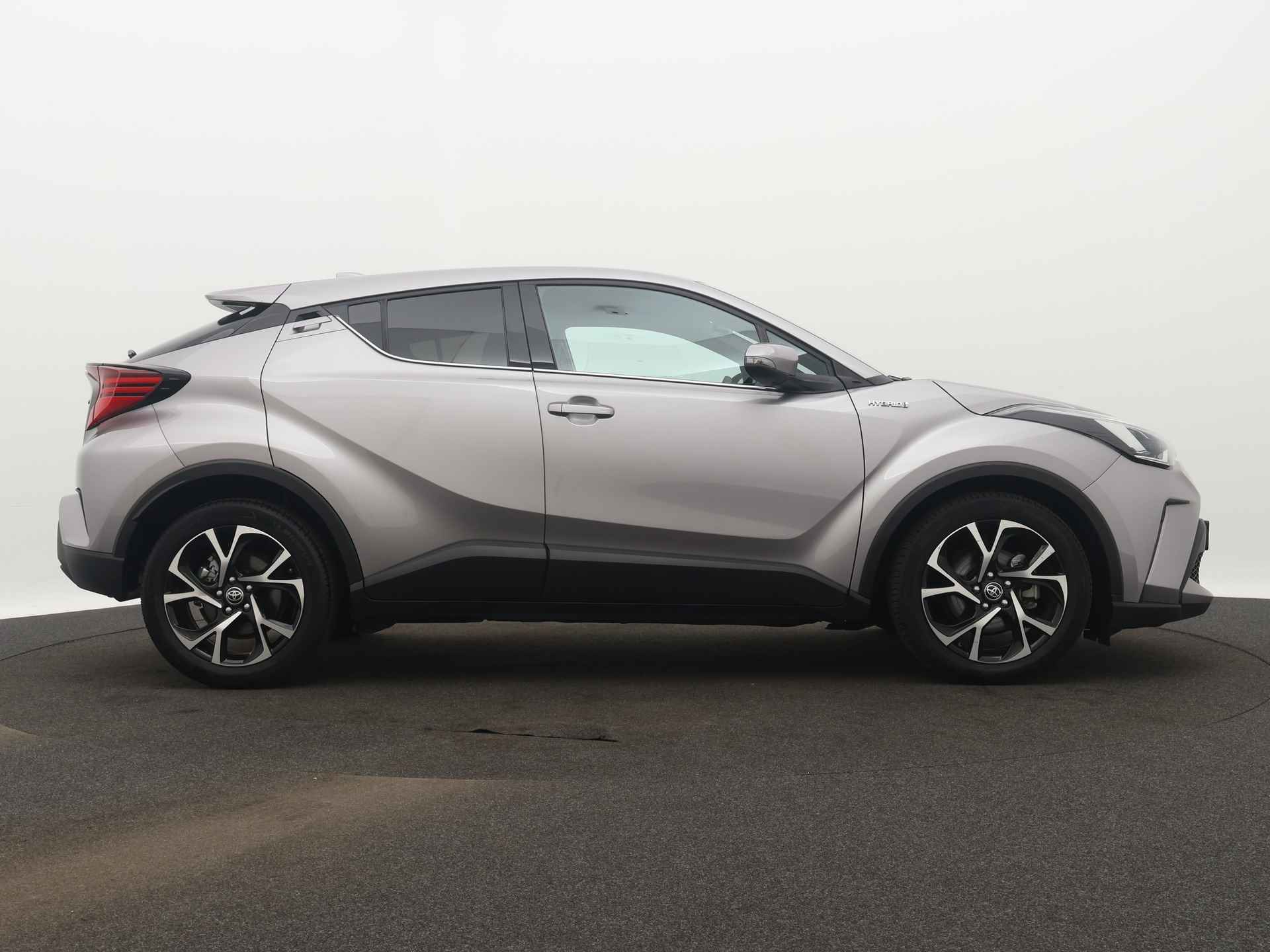 Toyota C-HR 1.8 Hybrid Style | 1e Eigenaar | Navigatie | Camera | Stoelverwarming | LM velgen | Parkeersensoren | JBL | Dodehoek Ass. | - 16/43