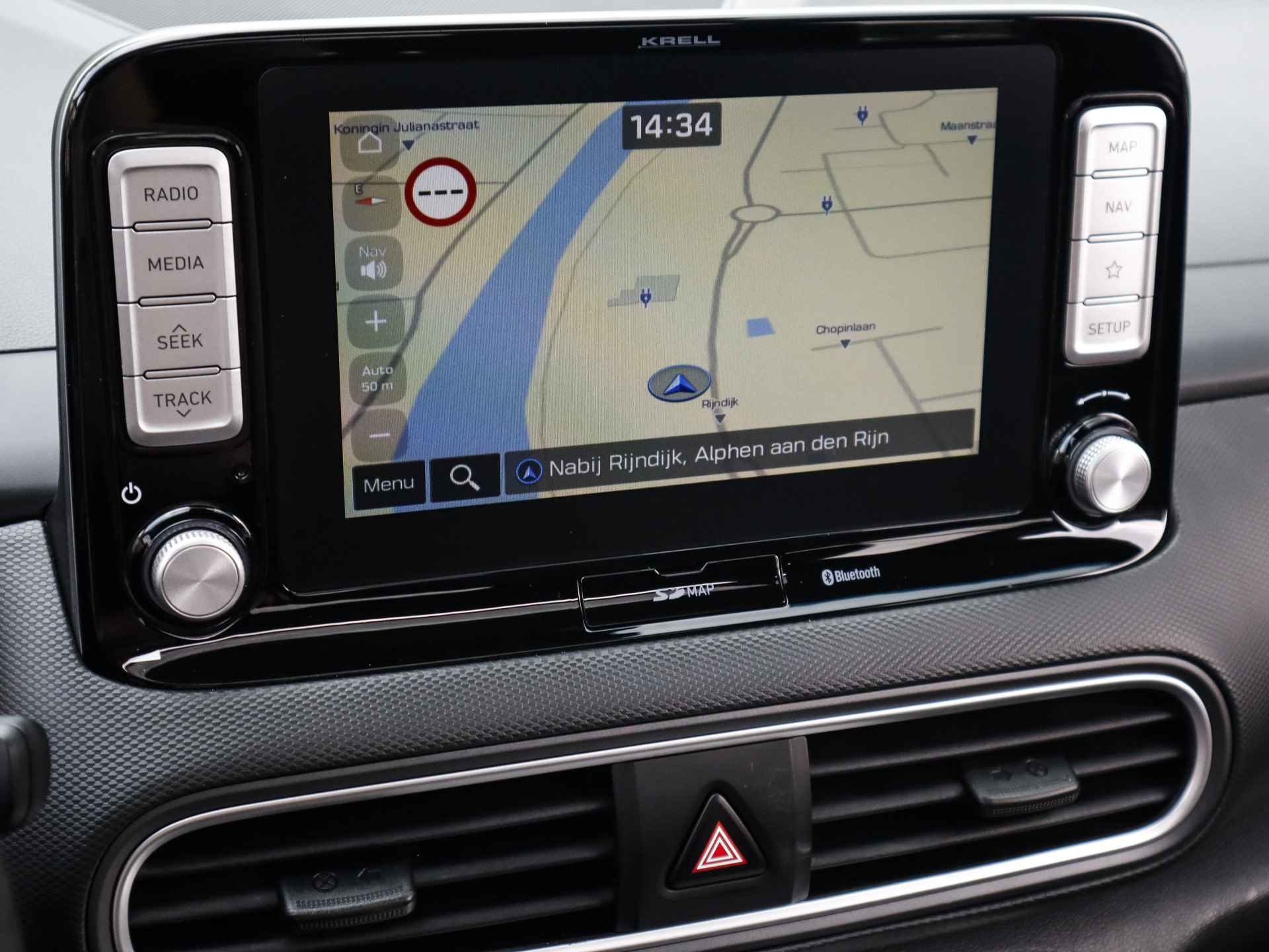 Hyundai KONA EV Premium 64 kWh (204PK) 1e-Eig, Hyundai-Dealer-Onderh, 12-Mnd-BOVAG, NL-Auto, Navigatie-Apple-Carplay/Android-Auto, Adaptive-Cruise-Control, Leer, Keyles-Entry/Start, Stoelverwarming/Ventilatie, Schuifdak, Leer, Premium-Audio, Privacy-Glas, - 12/41