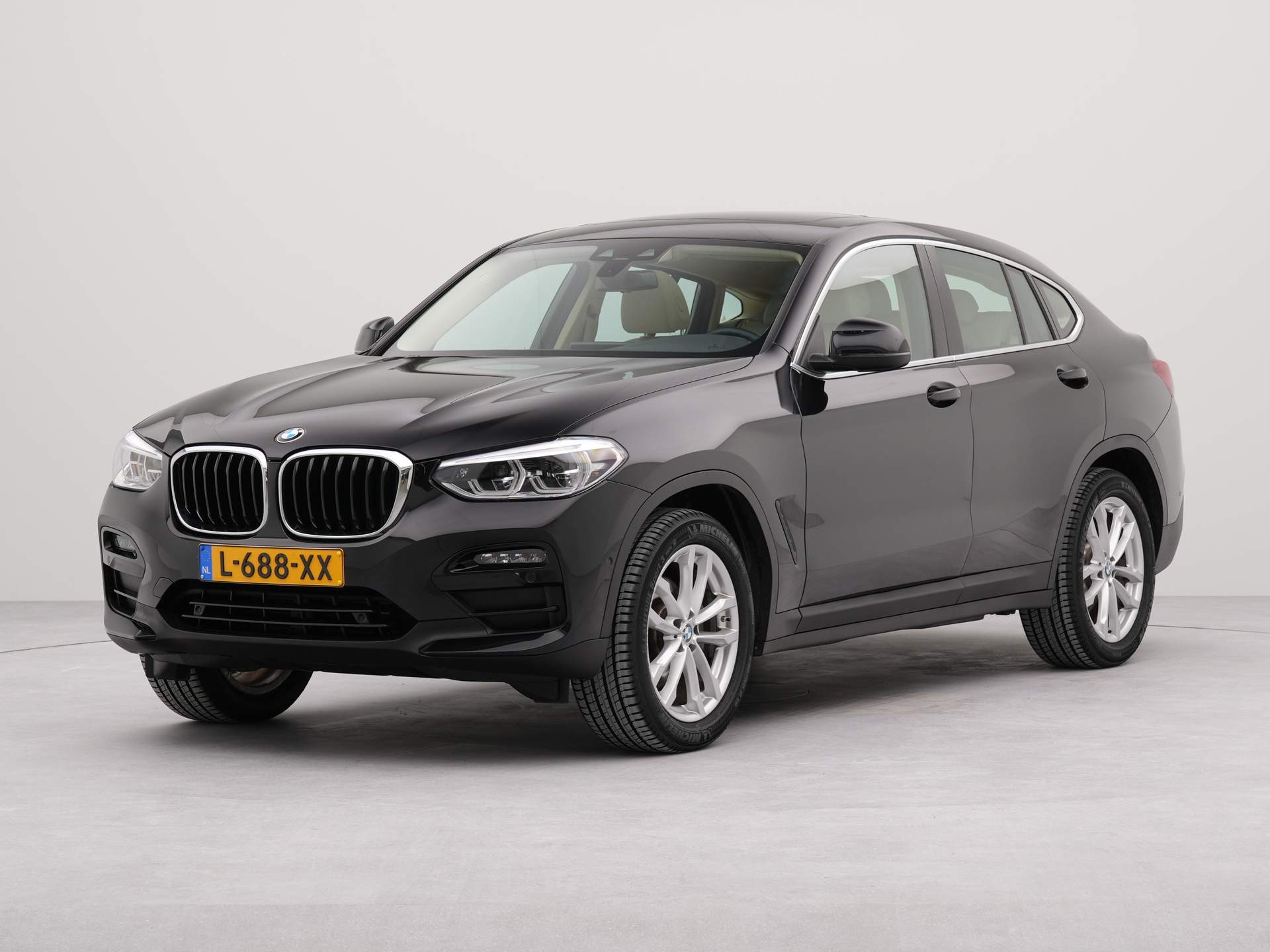 BMW X4 xDrive20i Business Edition Plus 184 pk Automaat | Panoramadak | Leder | Climate Control |