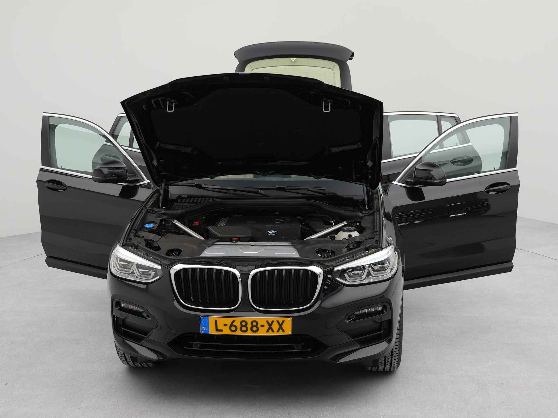 BMW X4 xDrive20i Business Edition Plus 184 pk Automaat | Panoramadak | Leder | Climate Control | - 32/52