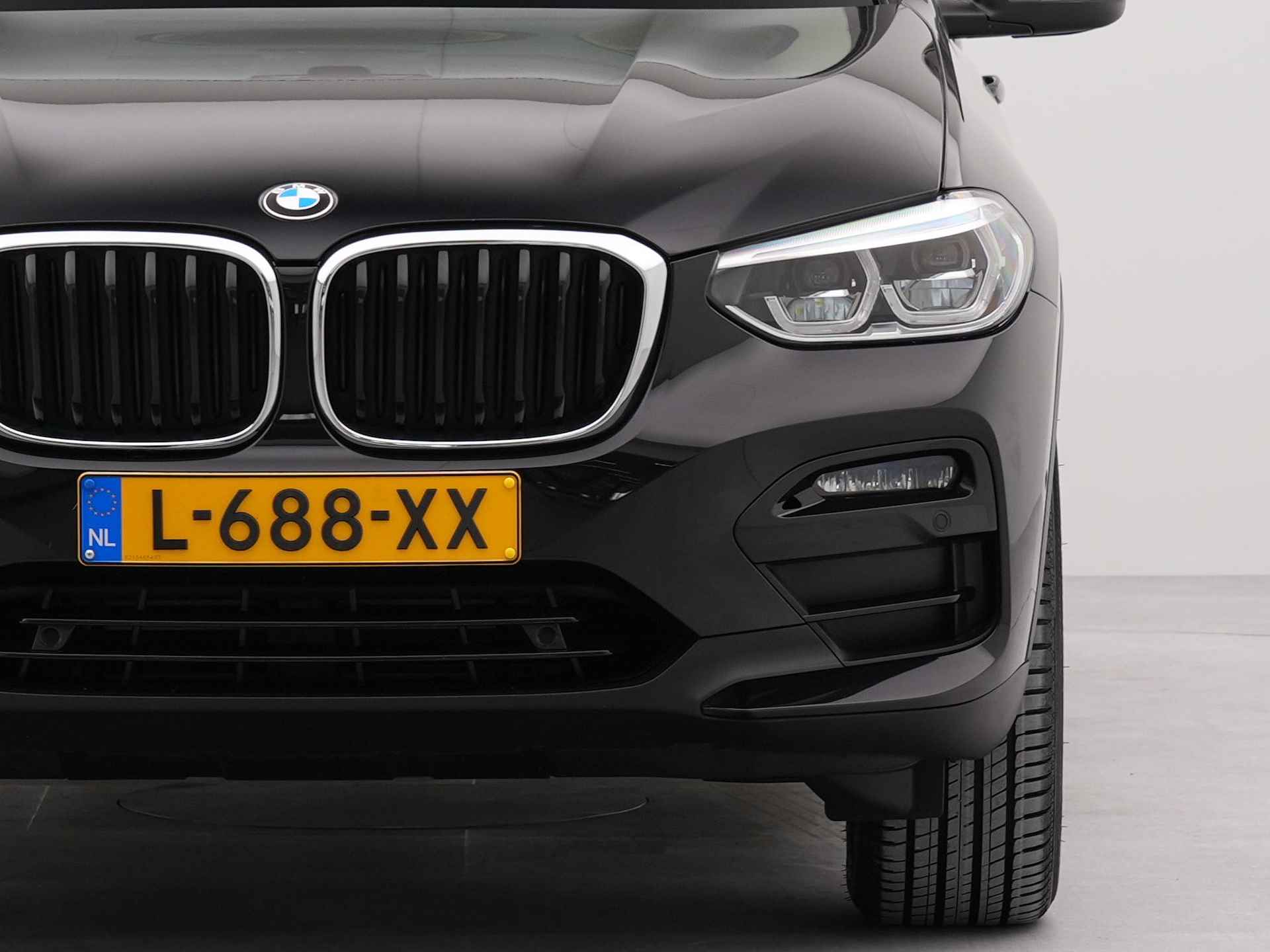 BMW X4 xDrive20i Business Edition Plus 184 pk Automaat | Panoramadak | Leder | Climate Control | - 45/52