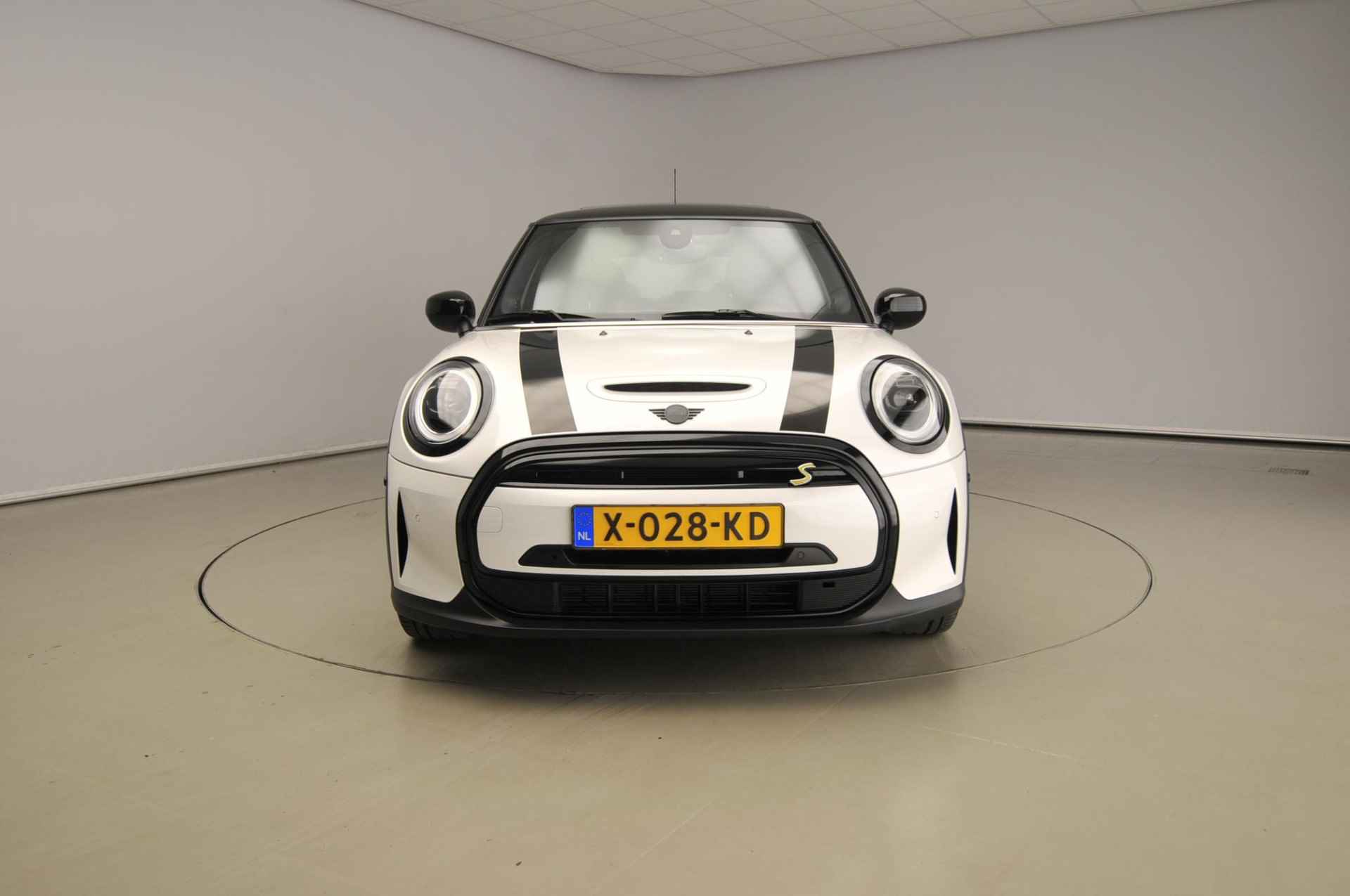 MINI 3-deurs Electric Cooper SE Camden Edition | Premium Plus | Leder | Panoramadak | Achteruitrijcamera | Alu velgen 17" | Harman/Kardon | Navigatie - 6/40