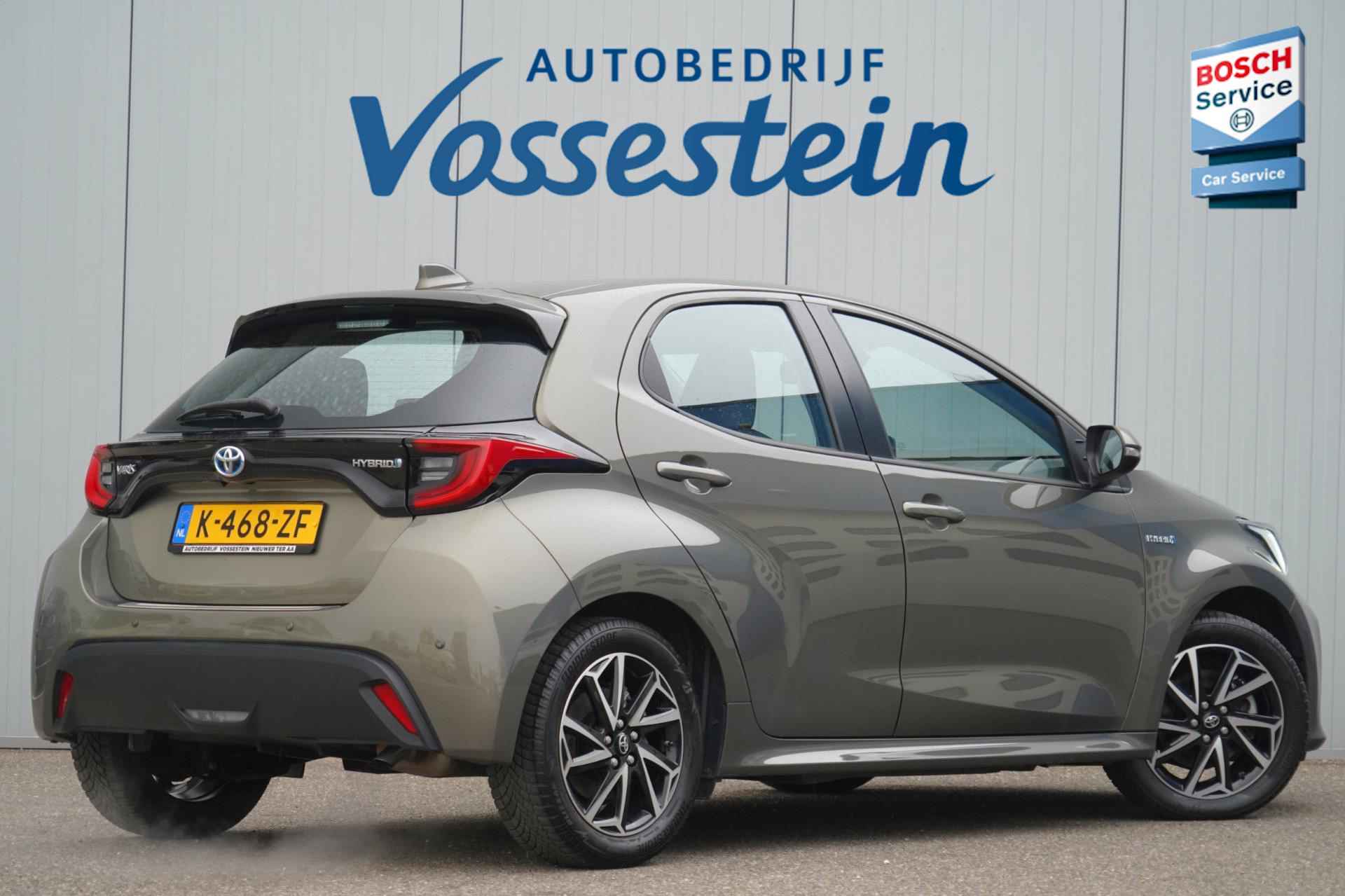 Toyota Yaris 1.5 Hybrid Dynamic / NL-Auto / 50dkm NAP / 1e Eigenaar / Incl. BTW / Camera / Cruise / Climate - 9/35