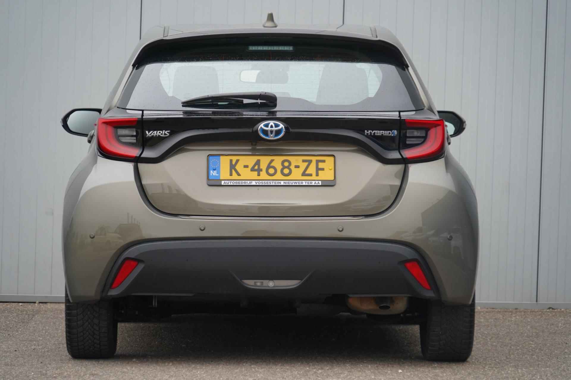 Toyota Yaris 1.5 Hybrid Dynamic / NL-Auto / 50dkm NAP / 1e Eigenaar / Incl. BTW / Camera / Cruise / Climate - 22/35