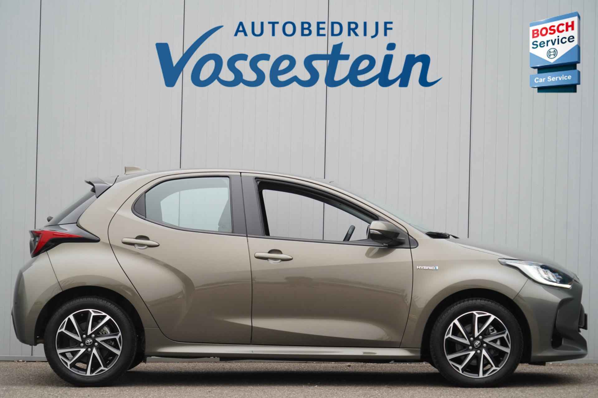 Toyota Yaris 1.5 Hybrid Dynamic / NL-Auto / 50dkm NAP / 1e Eigenaar / Incl. BTW / Camera / Cruise / Climate - 30/35