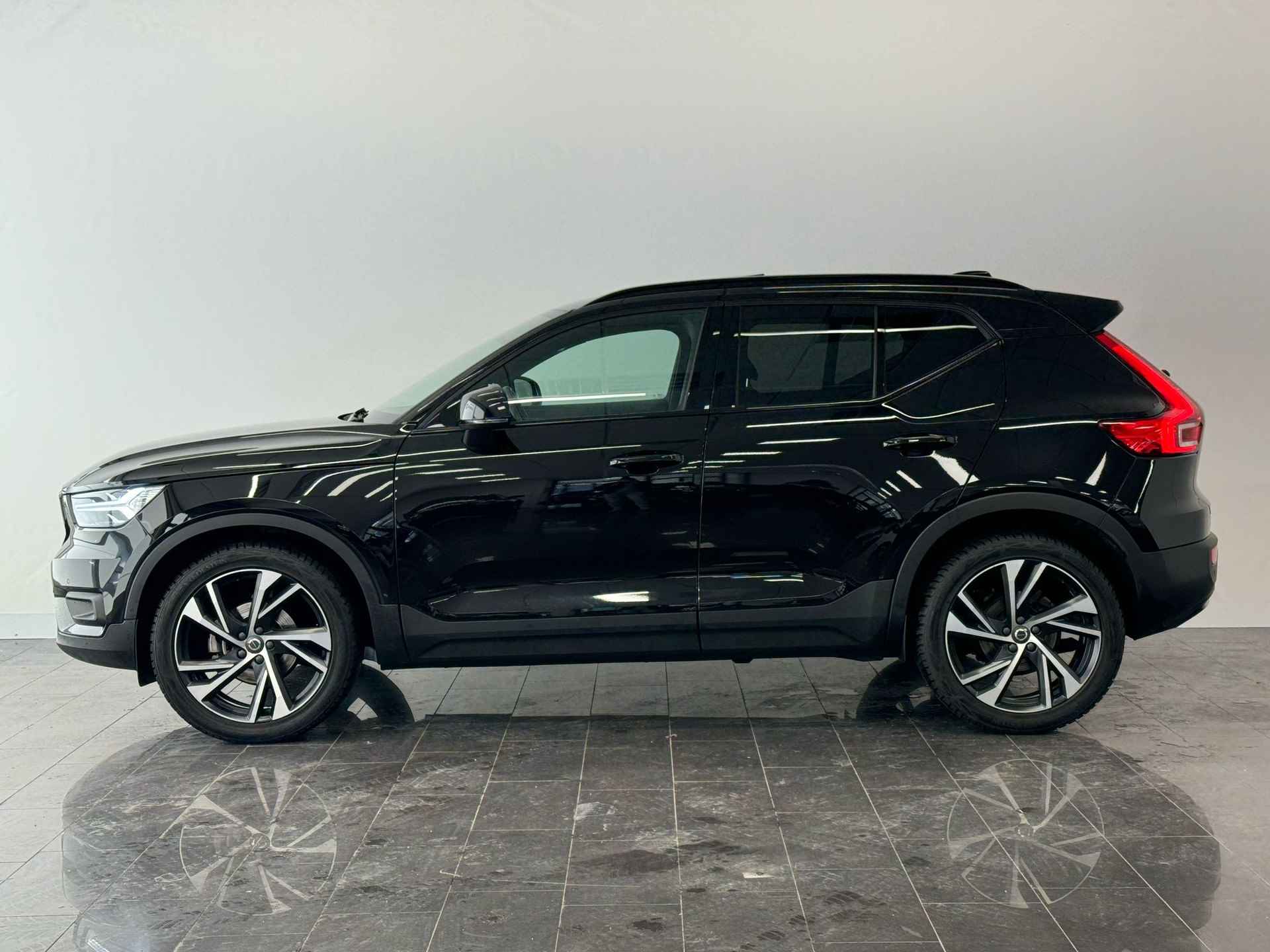 Volvo XC40 T3 R-Design - 3/46