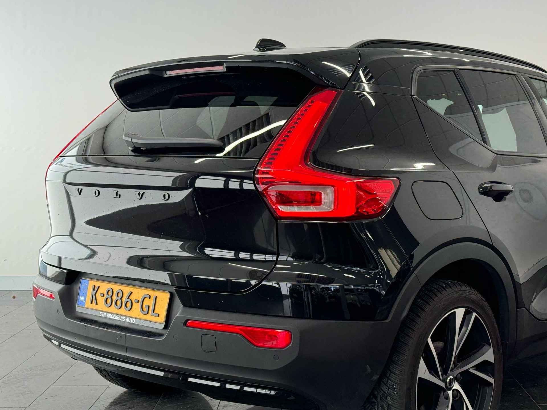 Volvo XC40 T3 R-Design - 5/46