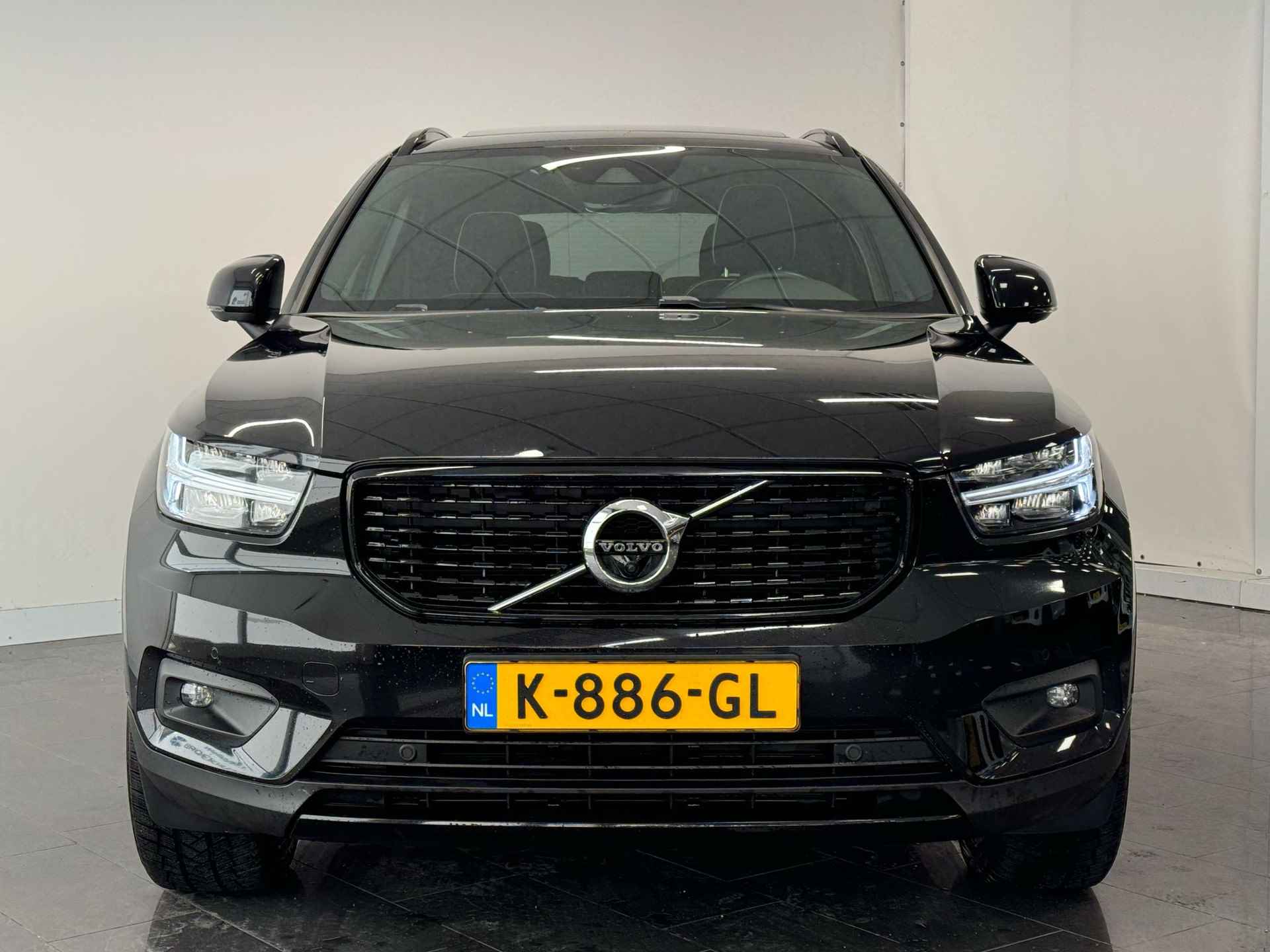 Volvo XC40 T3 R-Design - 6/46