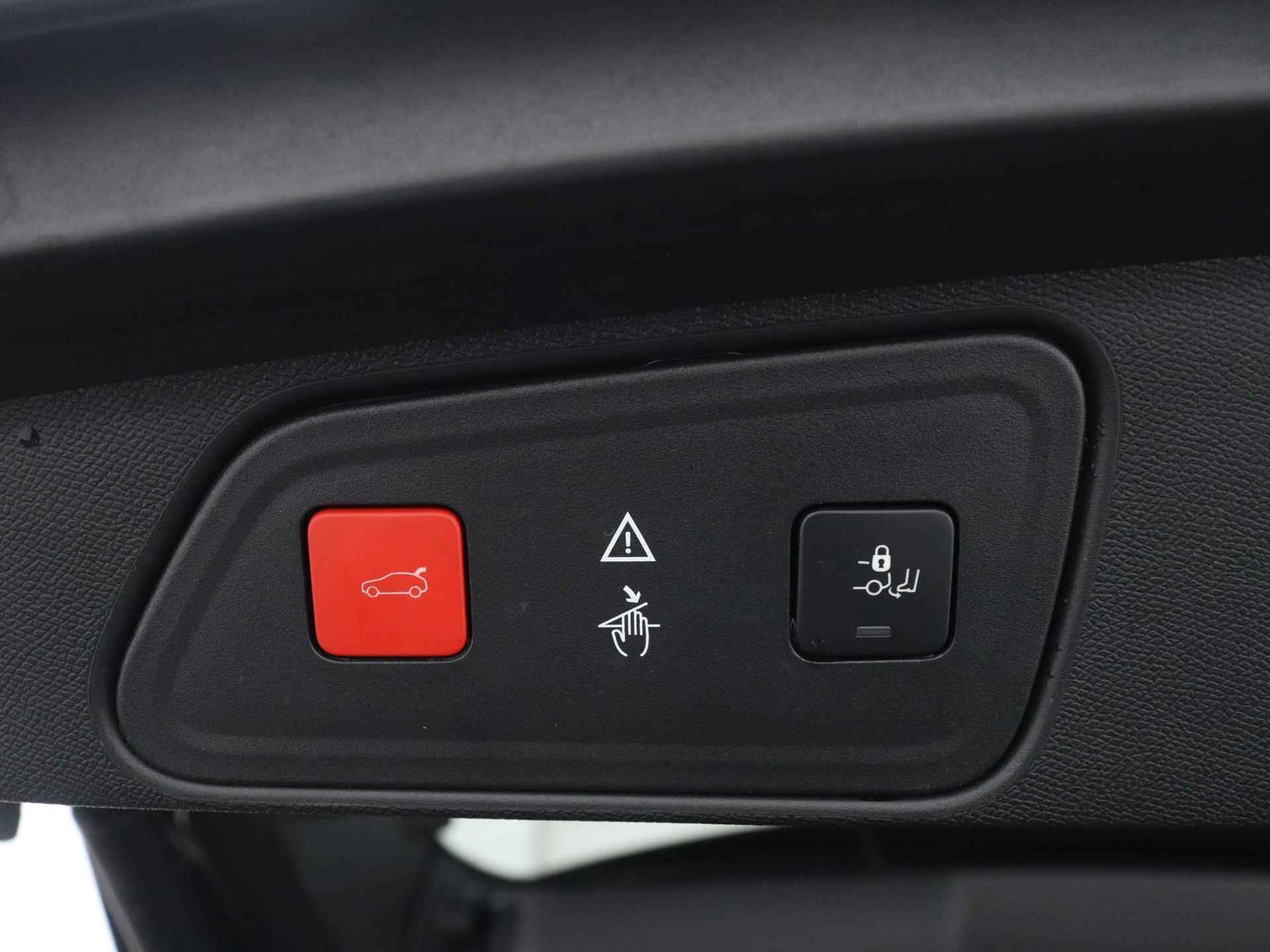 Peugeot 3008 Crossway 130pk Automaat | Navigatie | Camera | Elektrisch Bedienbare Achterklep | Trekhaak | Grip Control - 15/36