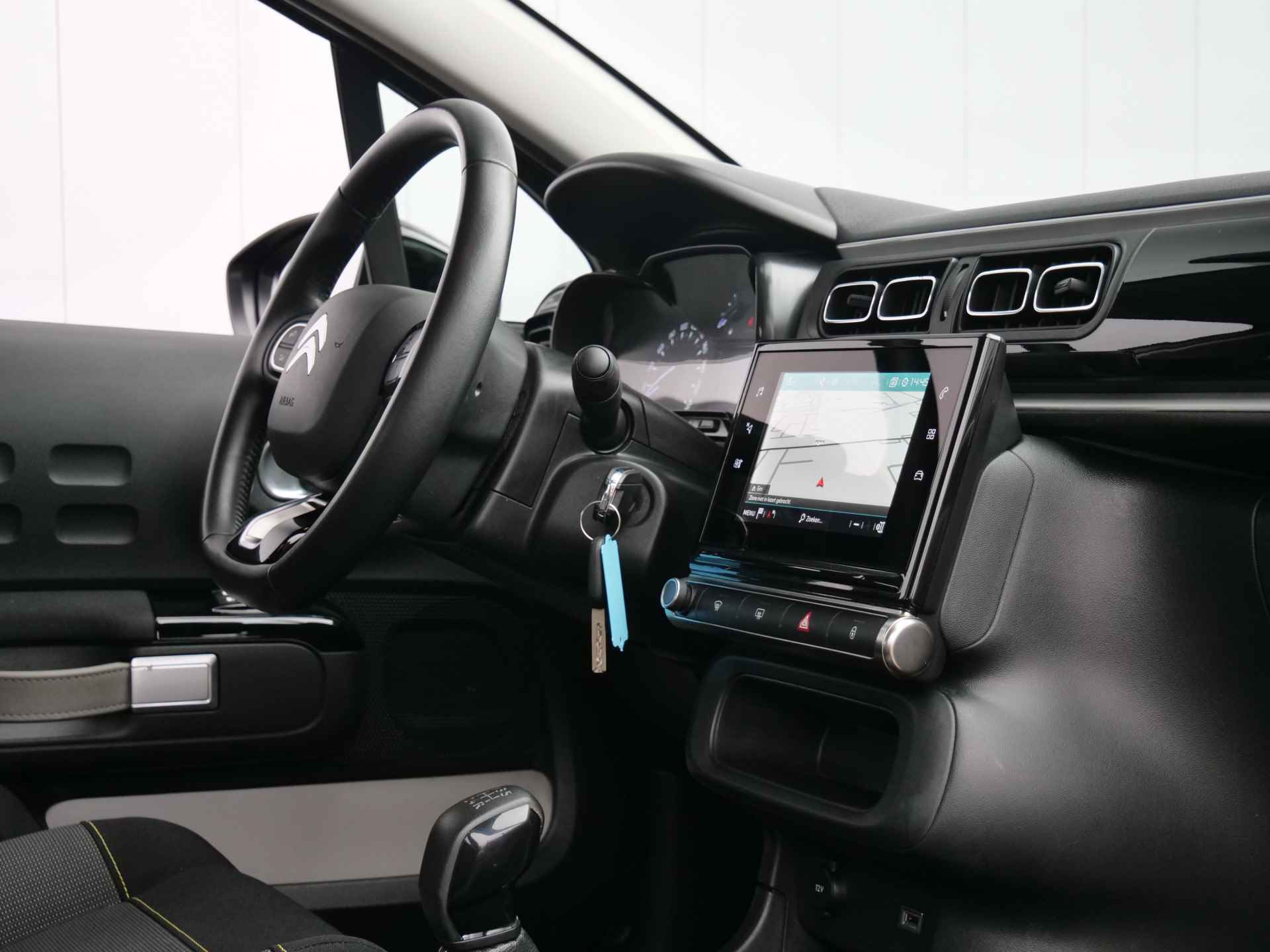 Citroën C3 1.2 PureTech 82pk Feel Pack Navigatie / LED/ Parkeersensoren / Climate - 12/33