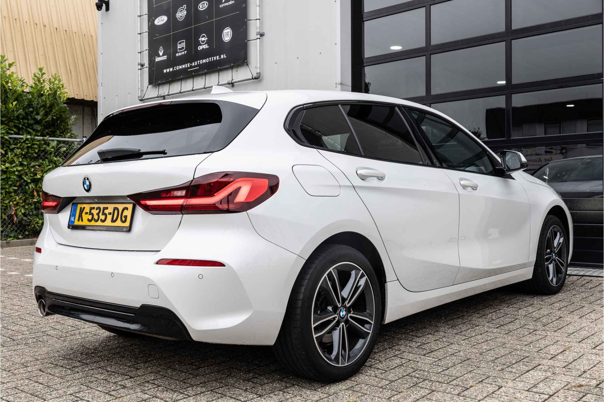 BMW 1-serie 118i Sportline Executive Edition ✅Navipro✅Parelmoer✅BTW - 11/17