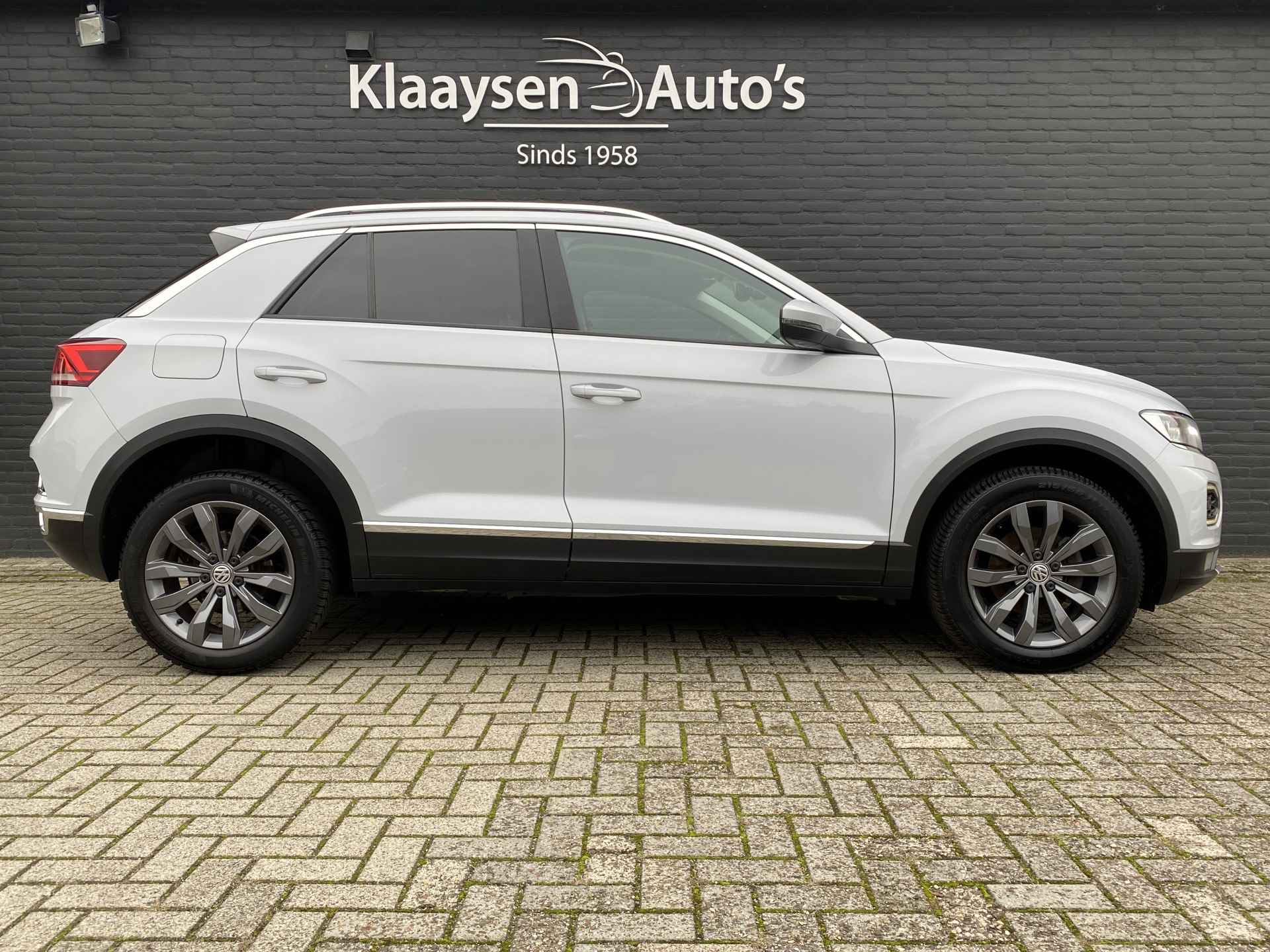 Volkswagen T-Roc 1.5 TSI Sport | 1e eigenaar | dealer onderhouden | panoramadak | apple carplay | wit metallic | digitale cockpit - 5/44