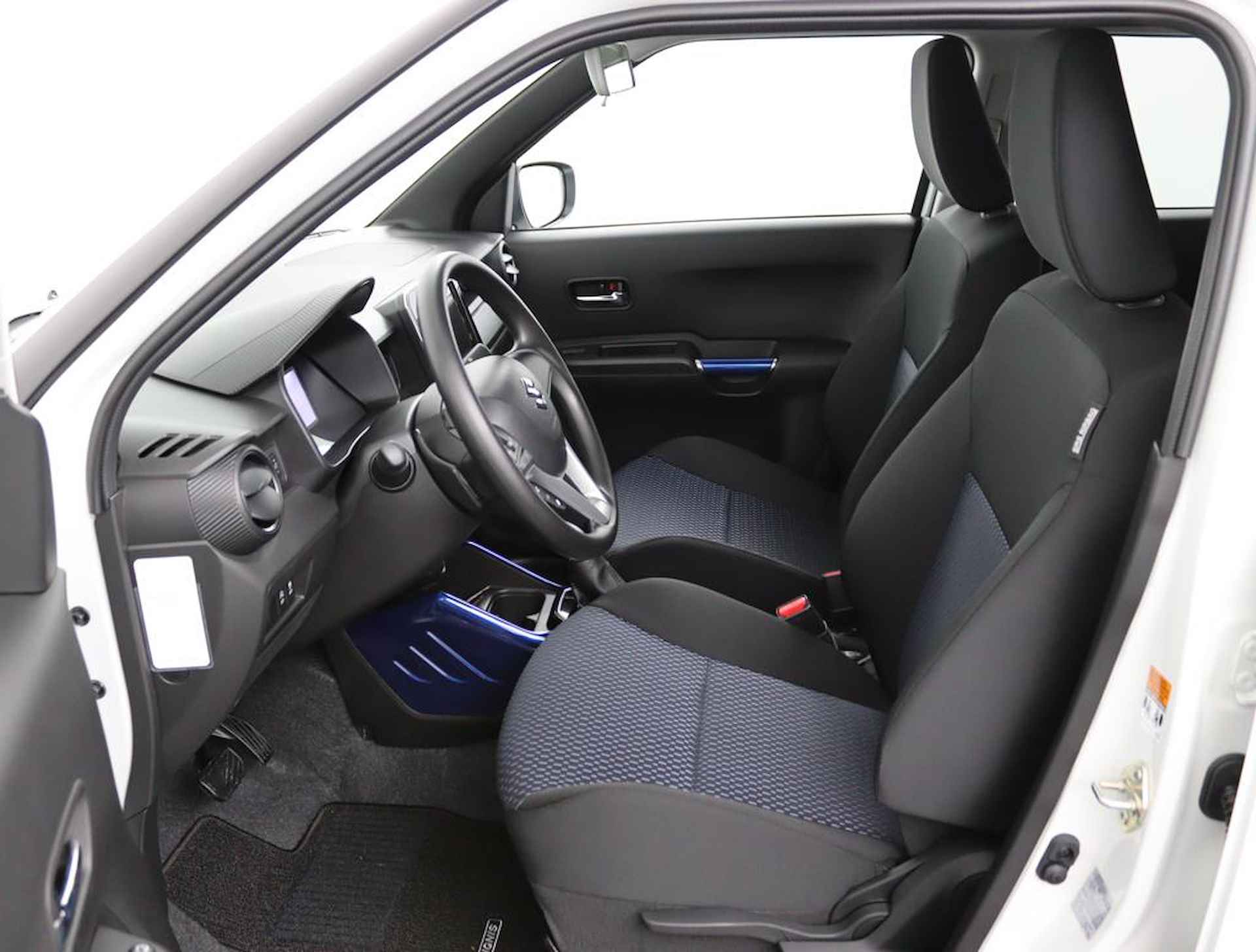Suzuki Ignis 1.2 Smart Hybrid Select | Direct Leverbaar | Automaat | Stoelverwarming | Achteruitrijcamera | Zes Jaar Garantie | Veel Voorraad direct beschikbaar | - 11/53