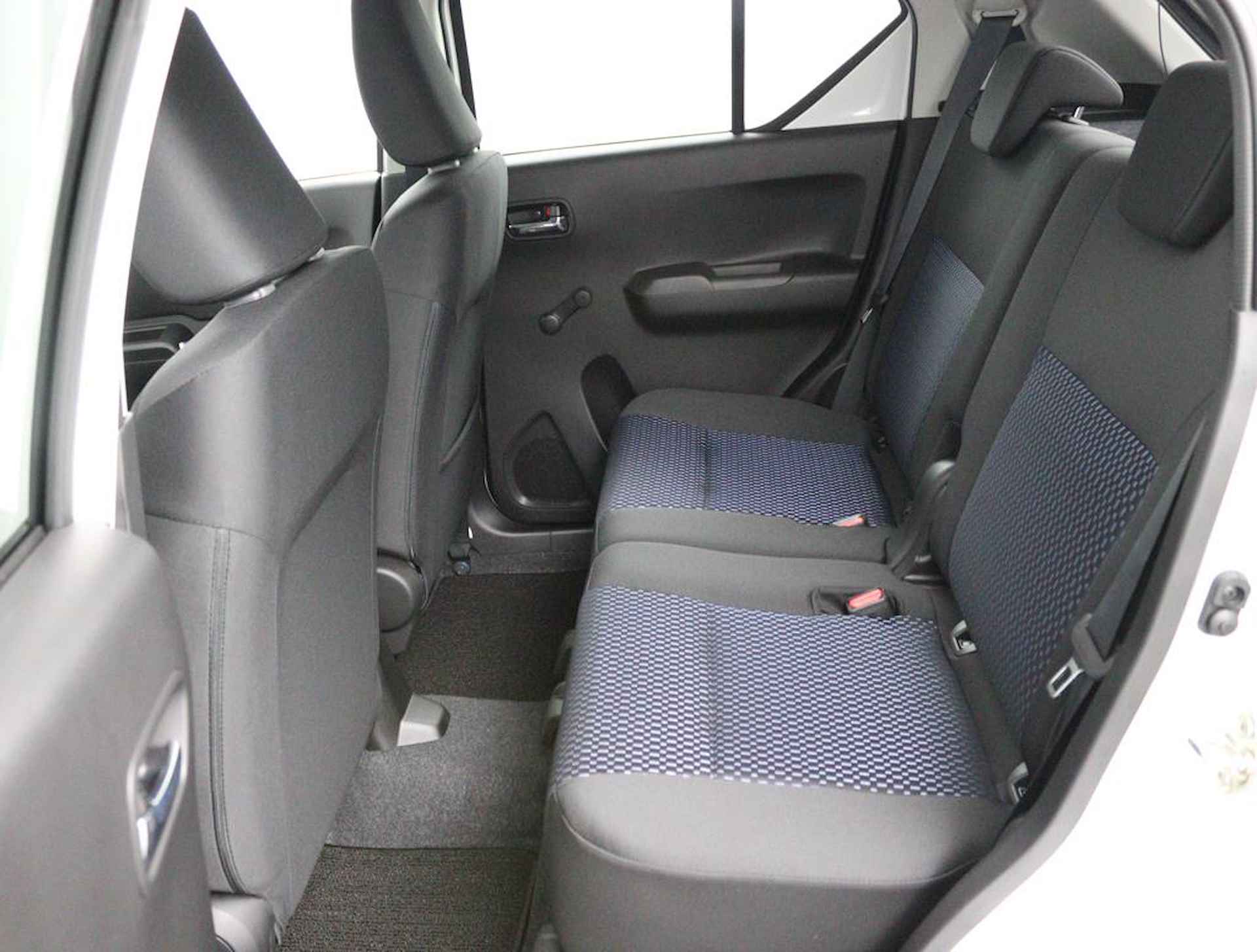 Suzuki Ignis 1.2 Smart Hybrid Select | Direct Leverbaar | Automaat | Stoelverwarming | Achteruitrijcamera | Zes Jaar Garantie | Veel Voorraad direct beschikbaar | - 14/53