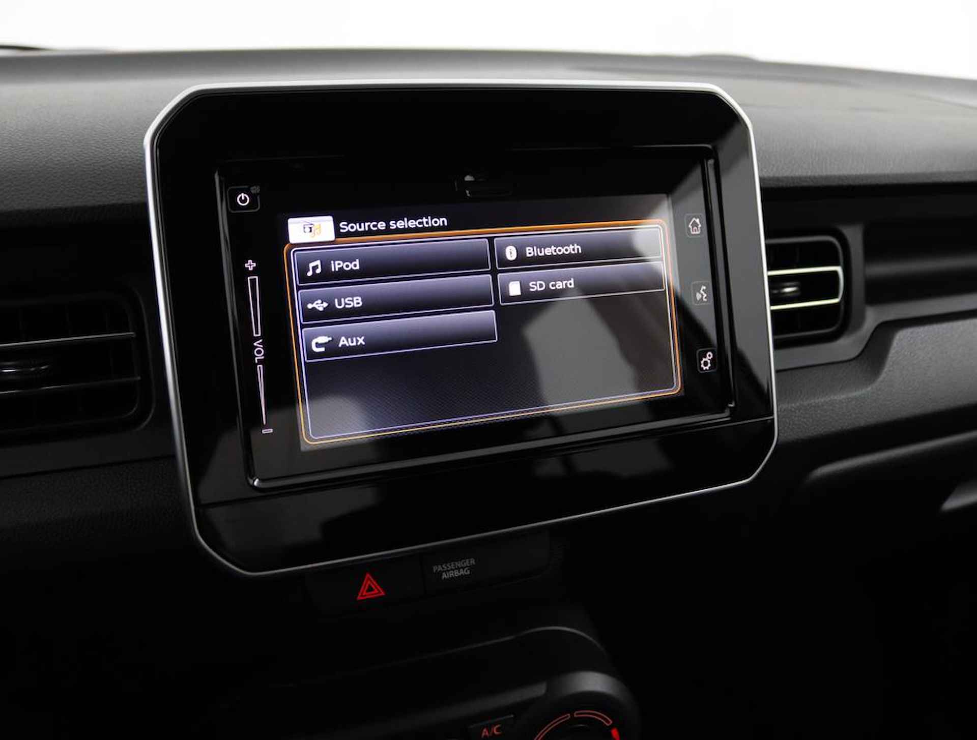 Suzuki Ignis 1.2 Smart Hybrid Select | Direct Leverbaar | Automaat | Stoelverwarming | Achteruitrijcamera | Zes Jaar Garantie | Veel Voorraad direct beschikbaar | - 18/53