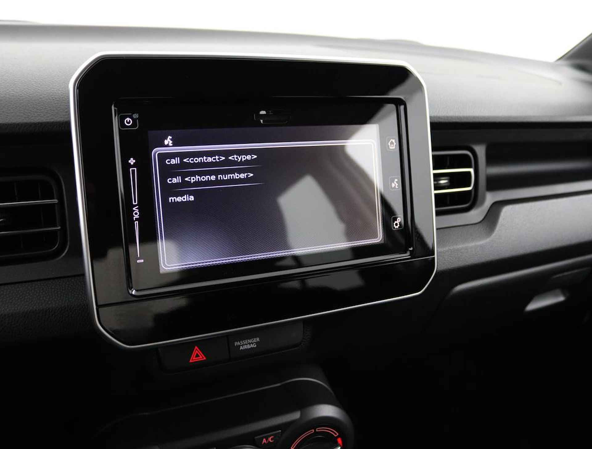 Suzuki Ignis 1.2 Smart Hybrid Select | Direct Leverbaar | Automaat | Stoelverwarming | Achteruitrijcamera | Zes Jaar Garantie | Veel Voorraad direct beschikbaar | - 19/53