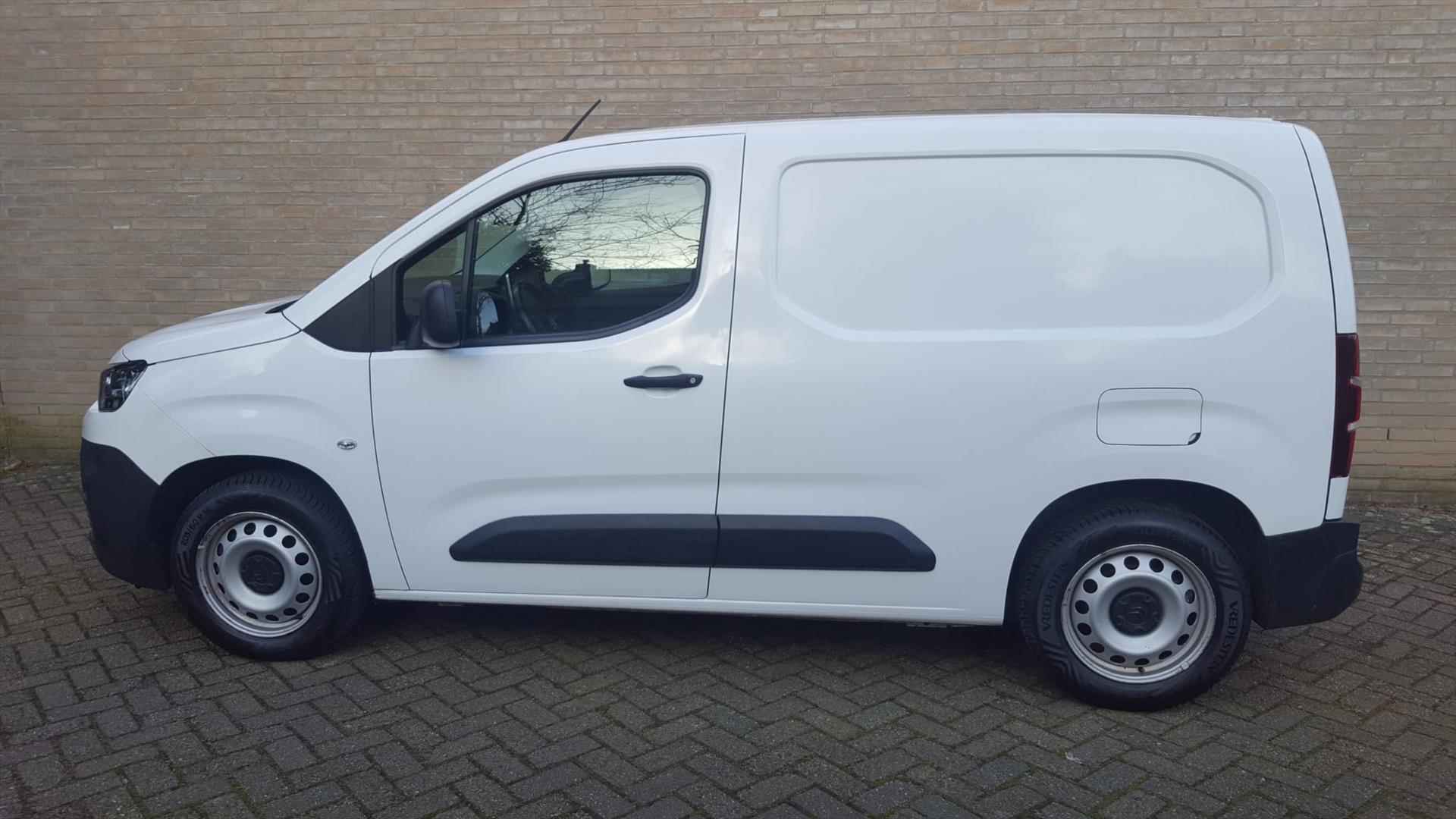 CITROEN Berlingo Van 130pk Diesel / Camera / Trekhaak / Navigatie / Airco / *EURO-6* - 2/31