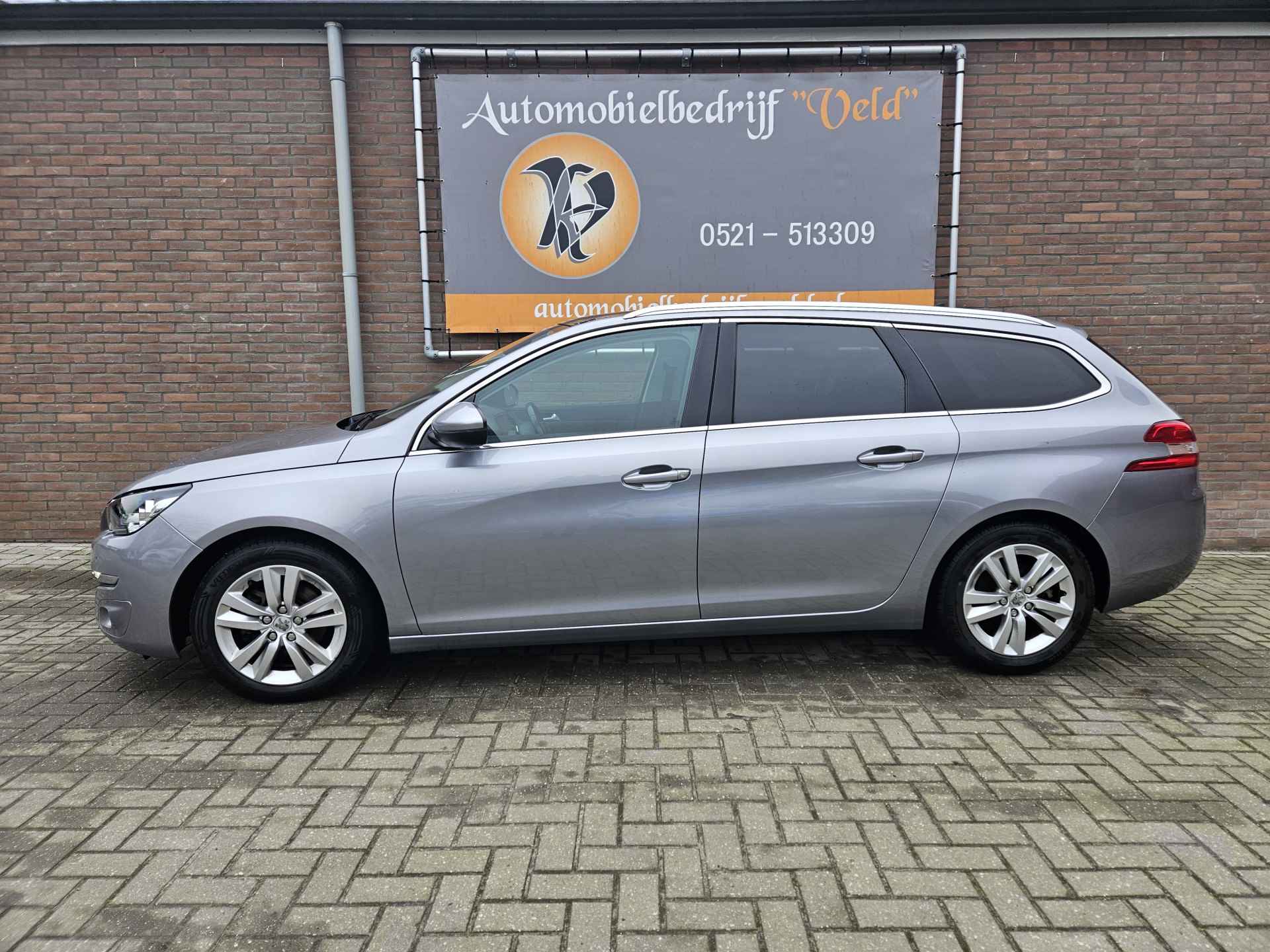 Peugeot 308 SW 1.6 BlueHDI Blue Lease Executive Pack - 3/32