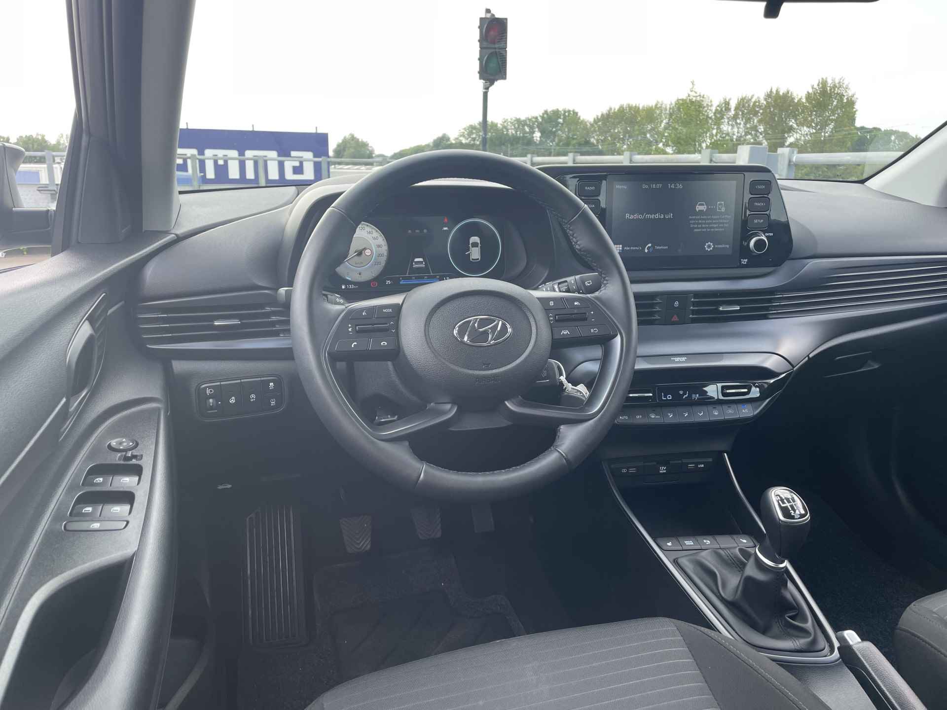 Hyundai i20 1.0 T-GDI Comfort | Apple Carplay | Climate Control | Winterpakket | Rijklaarprijs! | - 15/35