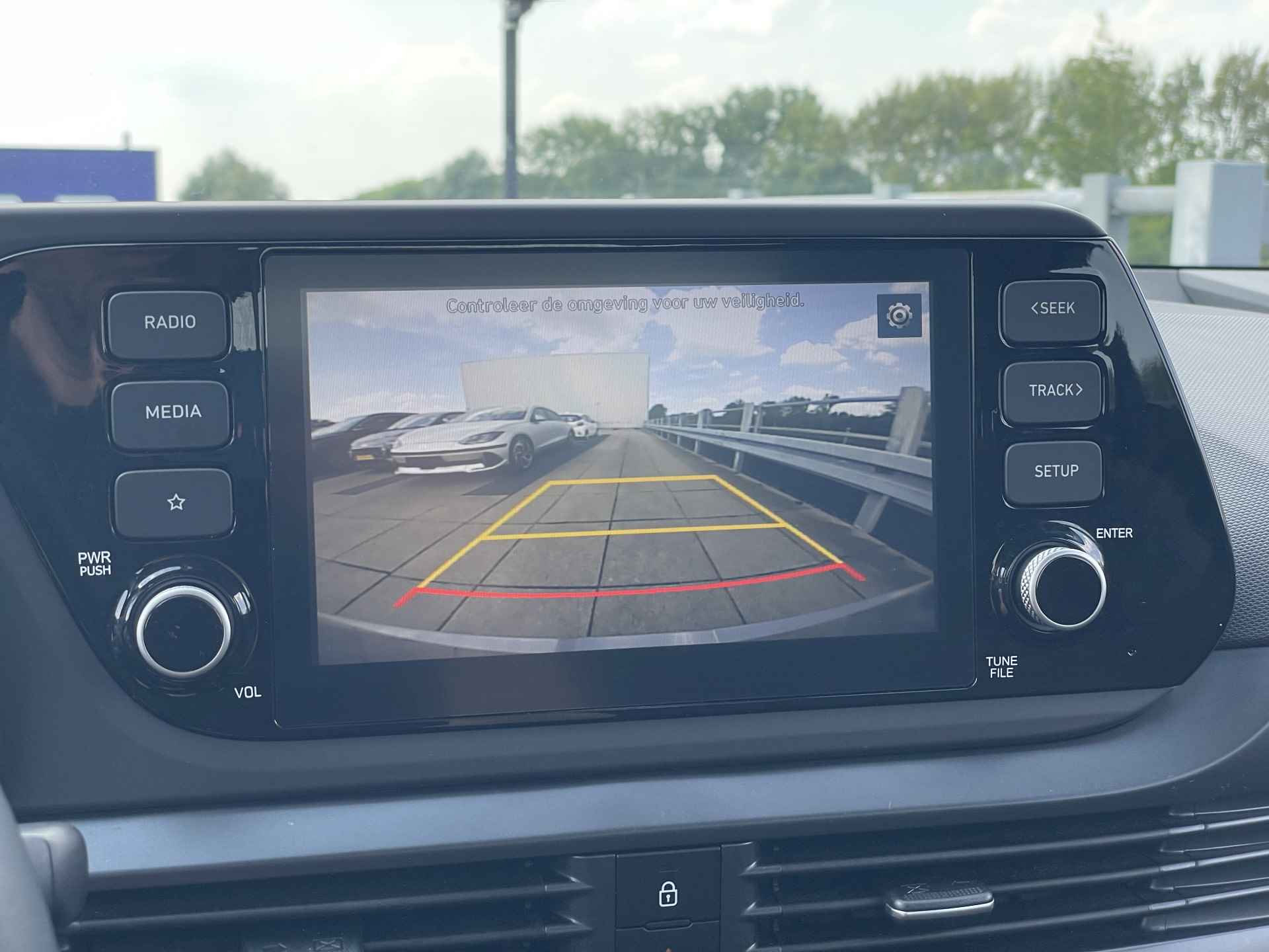 Hyundai i20 1.0 T-GDI Comfort | Apple Carplay | Climate Control | Winterpakket | Rijklaarprijs! | - 22/35