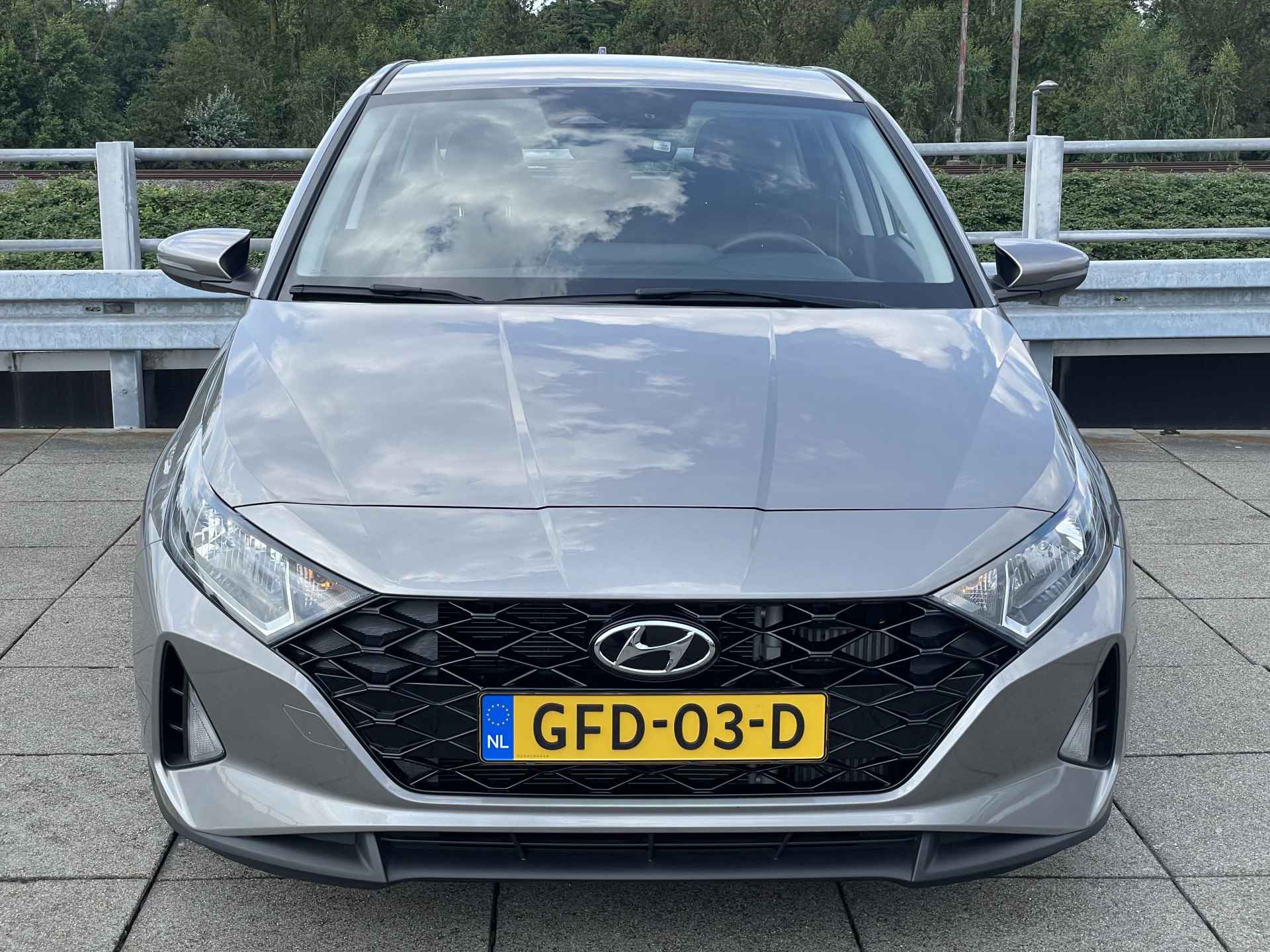 Hyundai i20 1.0 T-GDI Comfort | Apple Carplay | Climate Control | Winterpakket | Rijklaarprijs! | - 32/35