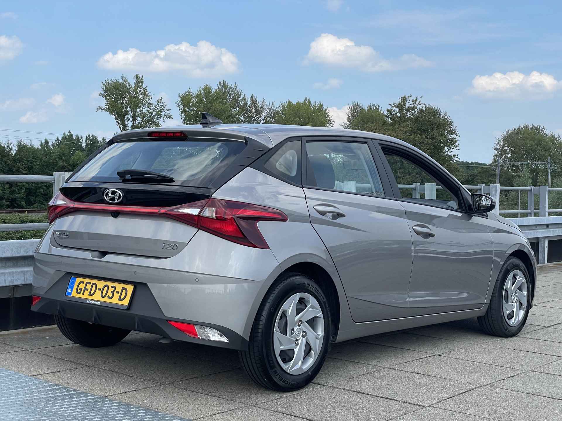 Hyundai i20 1.0 T-GDI Comfort | Apple Carplay | Climate Control | Winterpakket | Rijklaarprijs! | - 33/35