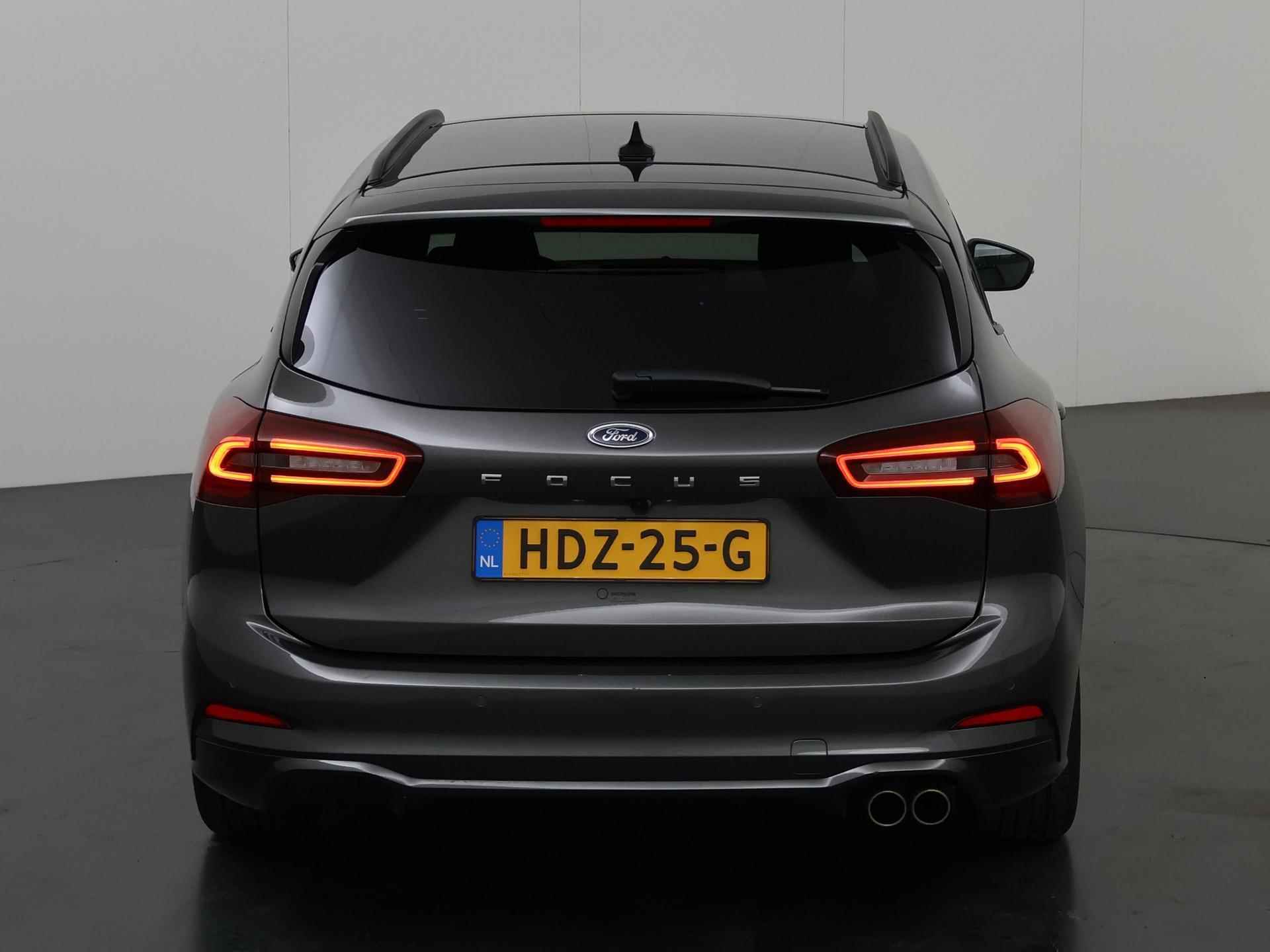 Ford Focus 1.0 EcoBoost Hybrid ST Line | Panoramadak | Parkeercamera | Winterpakket | Cruise Control Adaptief | Dodehoekdetectie | Navigatie | - 5/40