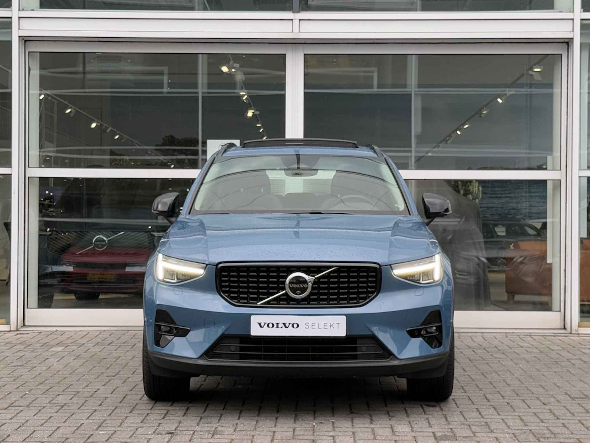 Volvo XC40 B3 163PK Ultimate Dark| Adap.Cruise| Panodak| Standkachel| 360Ca - 2/50