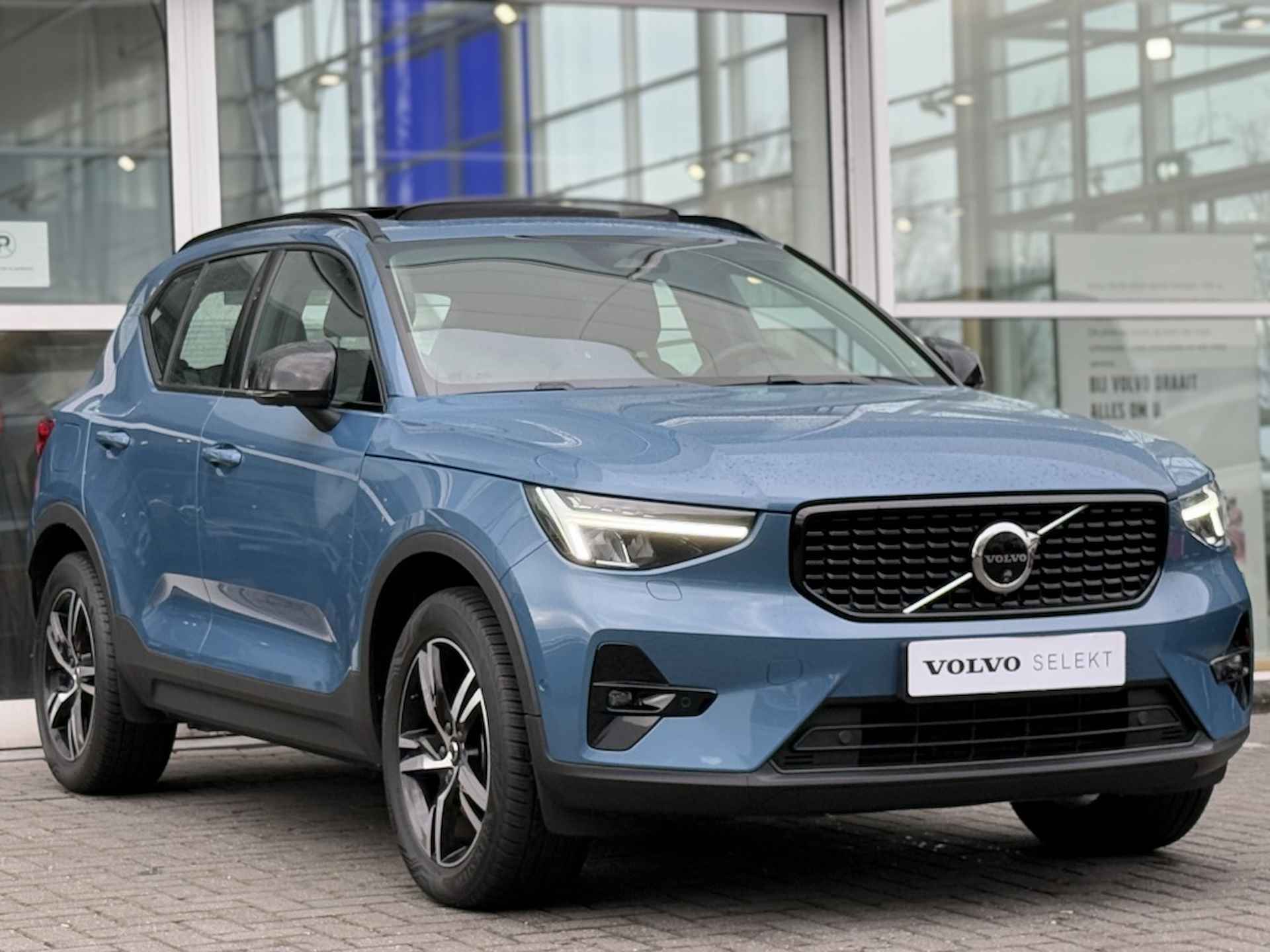 Volvo XC40 B3 163PK Ultimate Dark| Adap.Cruise| Panodak| Standkachel| 360Ca - 3/50