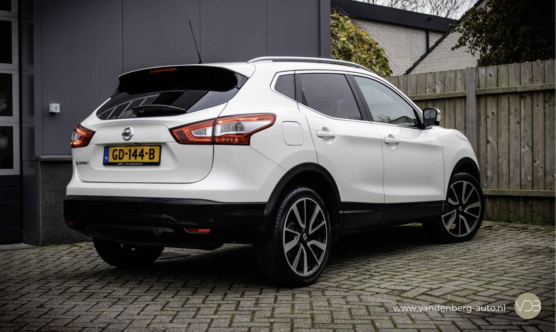 Nissan QASHQAI 1.2 Tekna PANO LEER Origineel NL - 5/16