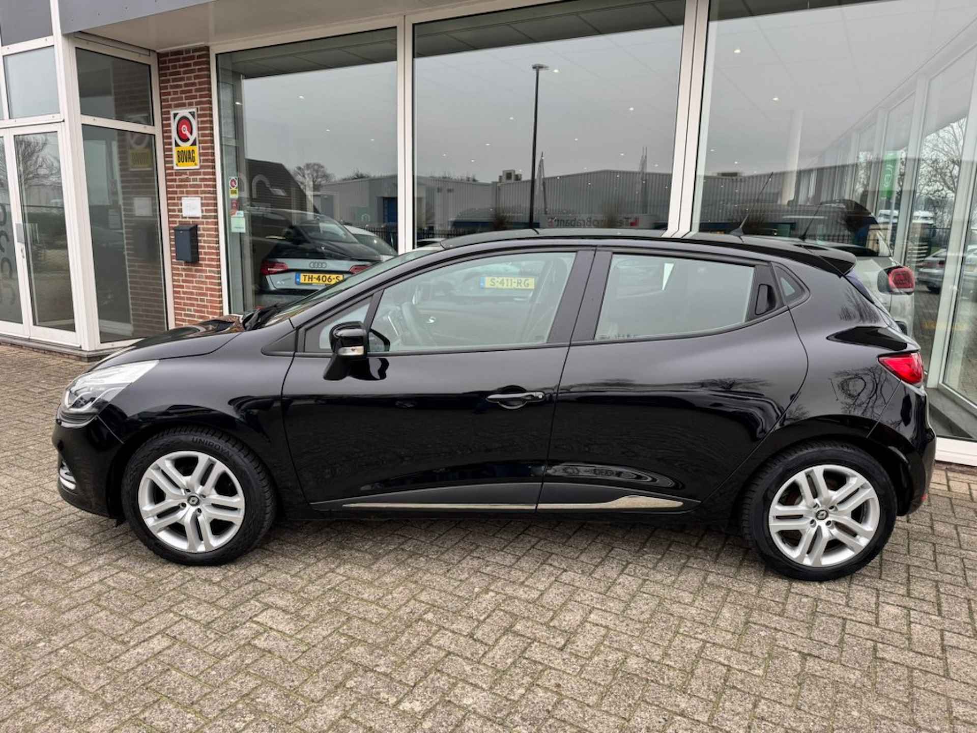 RENAULT Clio 0.9 TCE LIMITED/ ALL IN PRIJS - 5/24