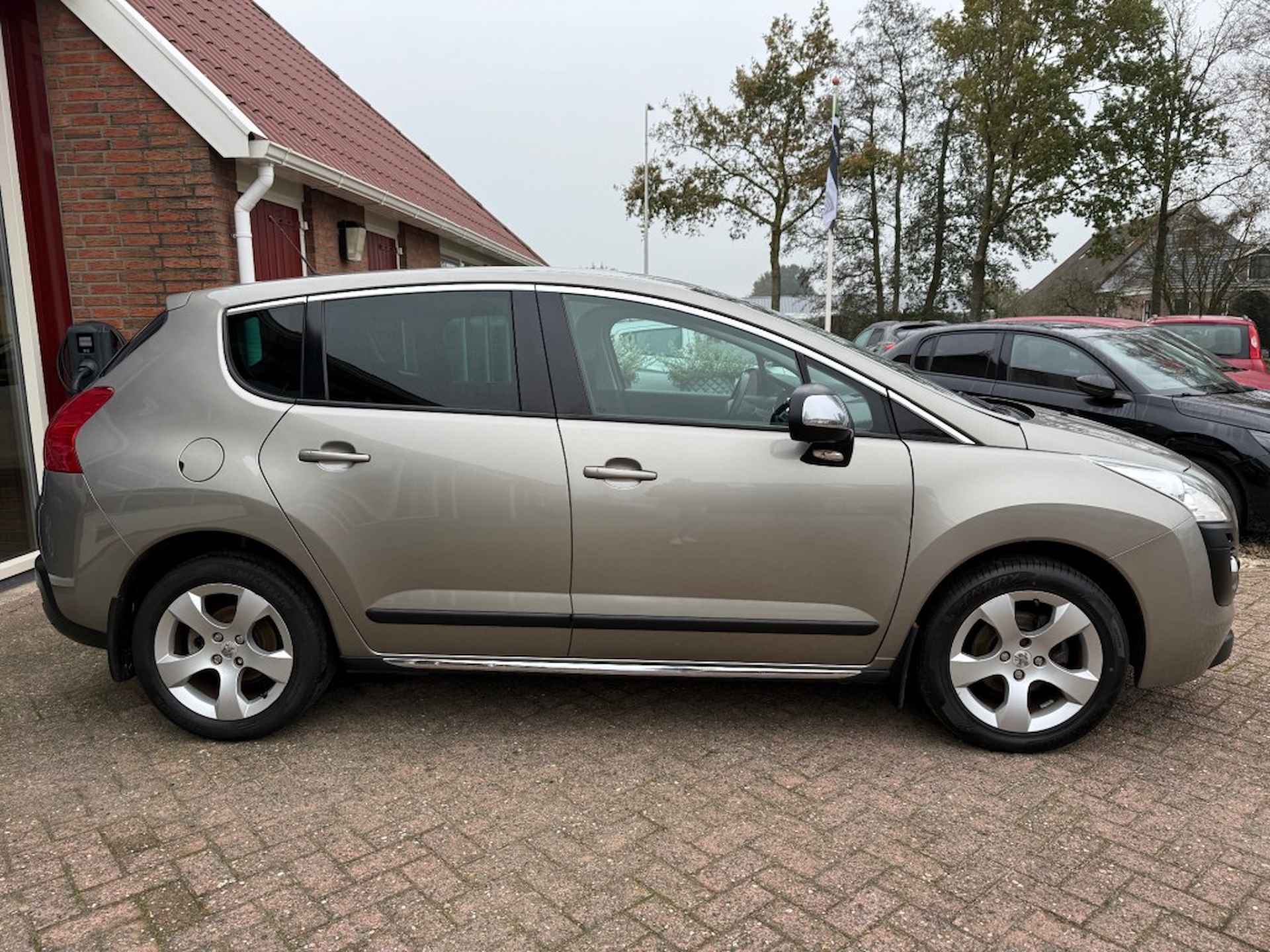 PEUGEOT 3008 1.6 VTI GT HOGE INSTAP EN EEN HOGE ZIT! - 2/34