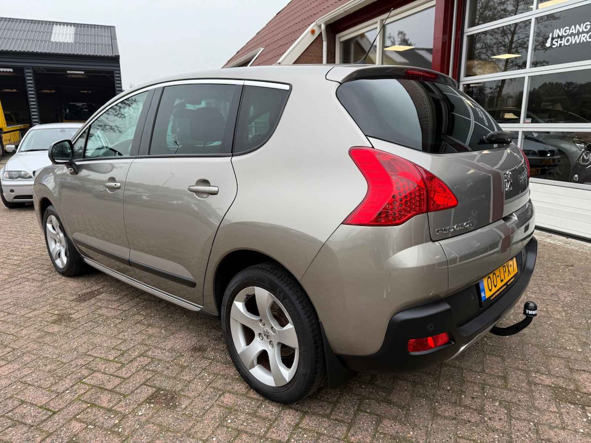 PEUGEOT 3008 1.6 VTI GT HOGE INSTAP EN EEN HOGE ZIT! - 8/34