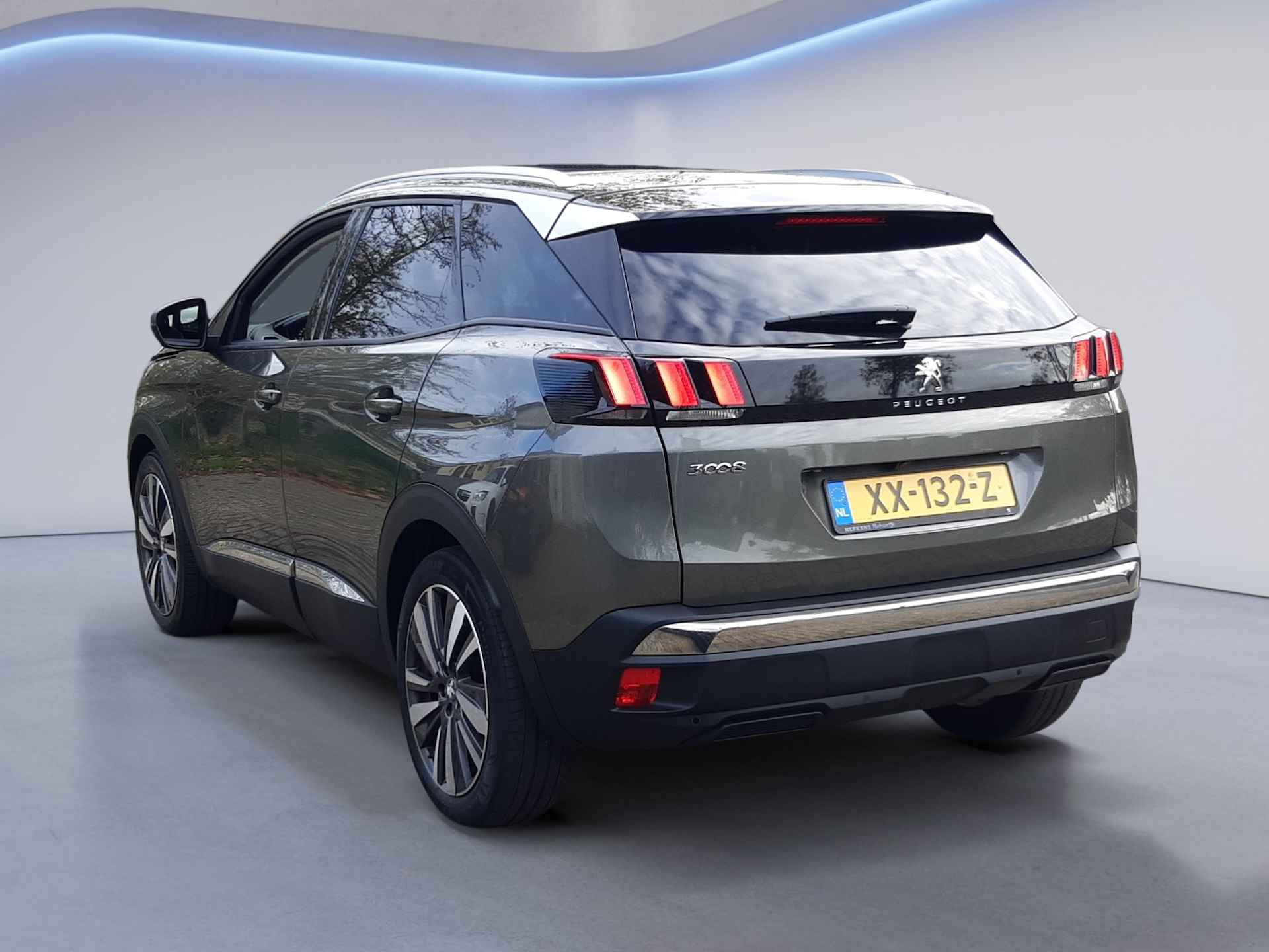 Peugeot 3008 1.2 PureTech Blue Lease Premium (131 PK) 1e-Eig, Keurig-Onderh, 12-Mnd-BOVAG, NL-Auto, Leer, Panoramadak, Navigatie/Apple-Carplay/Android-Auto, Cruisecontrol, Achteruitrijcamera, Keyless-Entry/Start, Elek.-Achterklep, Parkeersensore DAB, Licht-Zicht-Pakket, Lm-Velgen-19Inch, Privacy-Glas - 19/41