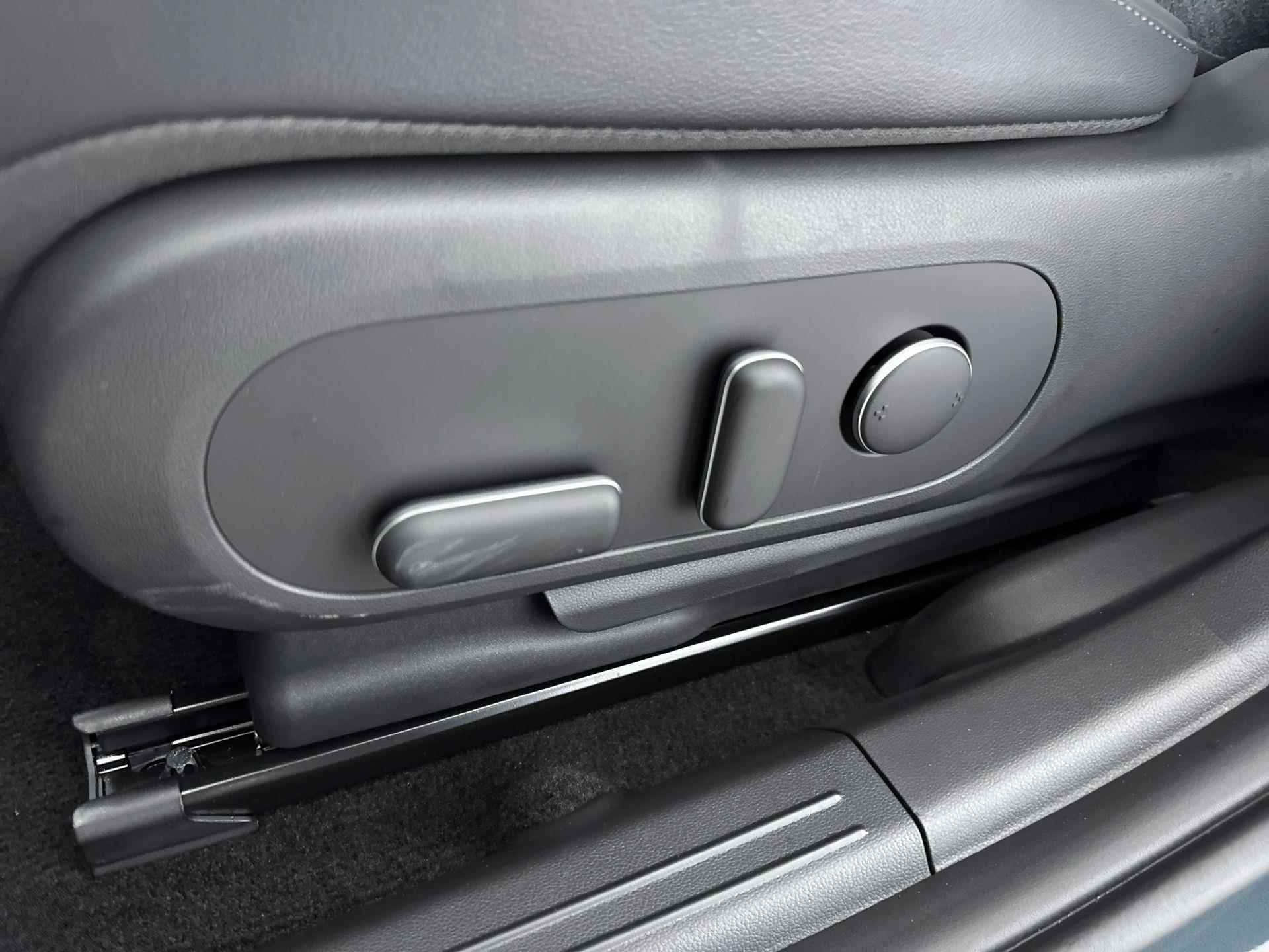 Hyundai IONIQ 5 77 kWh Connect | Incl. €3000,- Smart Bonus! | Stoel + stuurverwarming | V2L | El. bed. achterklep | Camera | - 20/26